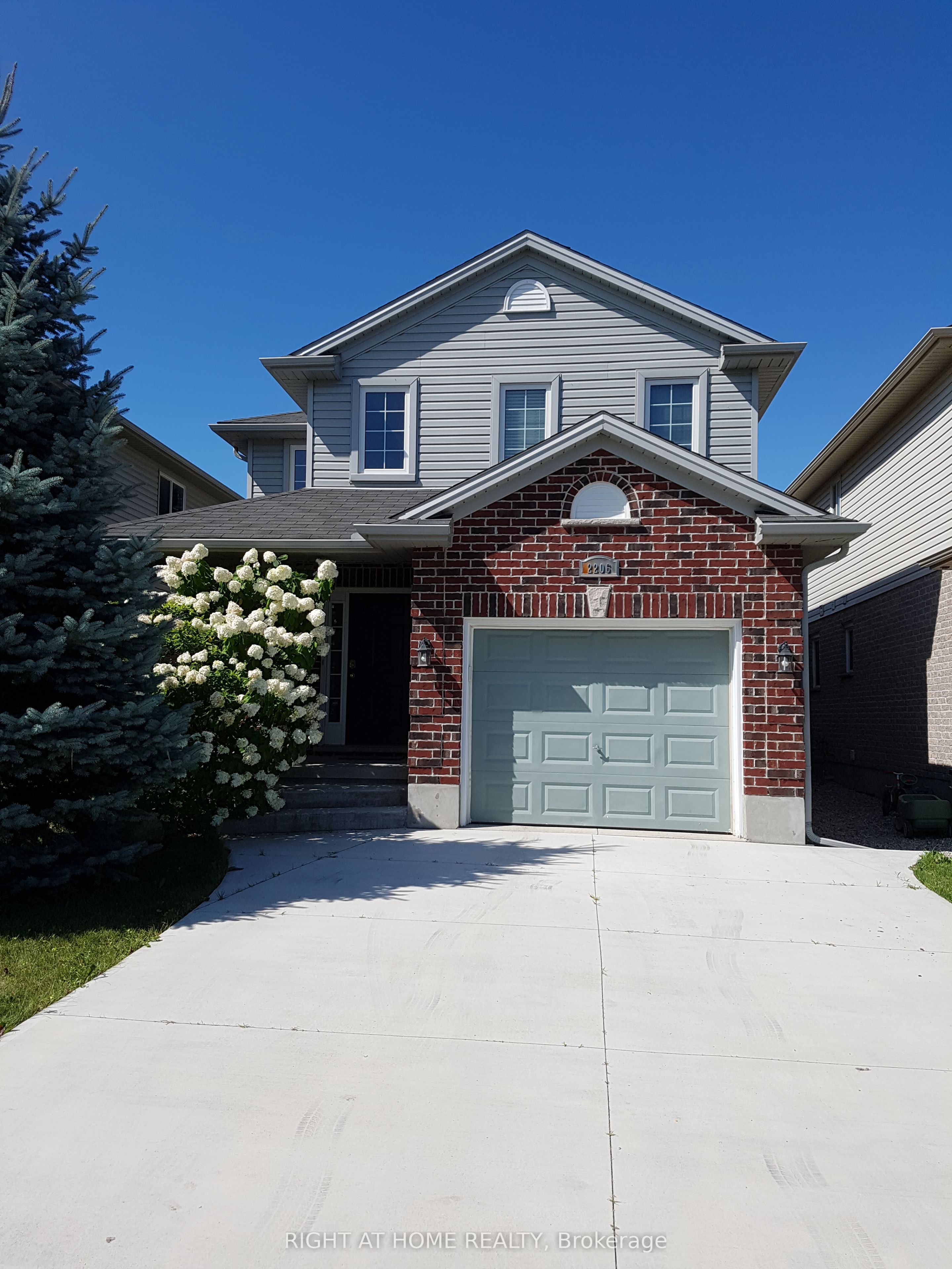 2206 Coronation Drive, London North, On N6g 0b9