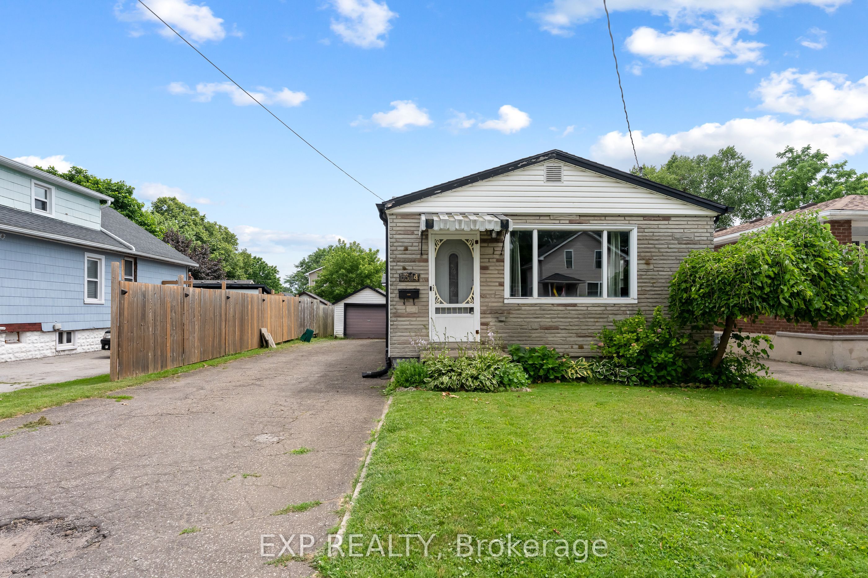 6344 Ash Street, Niagara Falls, On L2g 2h5