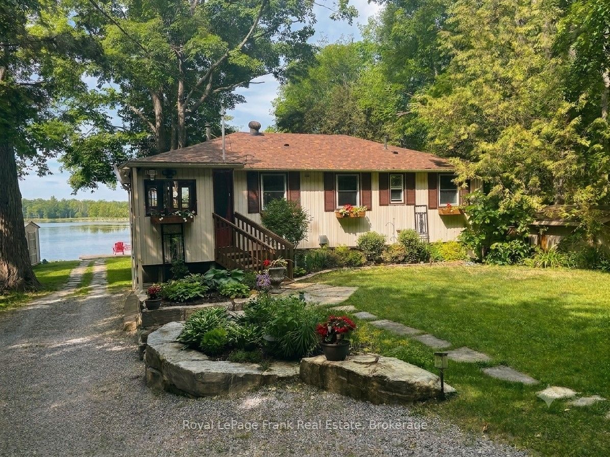 12 Woodland Trail, Trent Lakes, On K0l 1j0