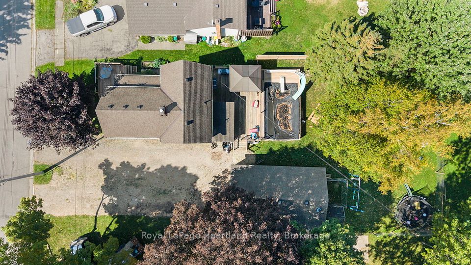 555 Raglan Street, Minto, On N0g 2p0