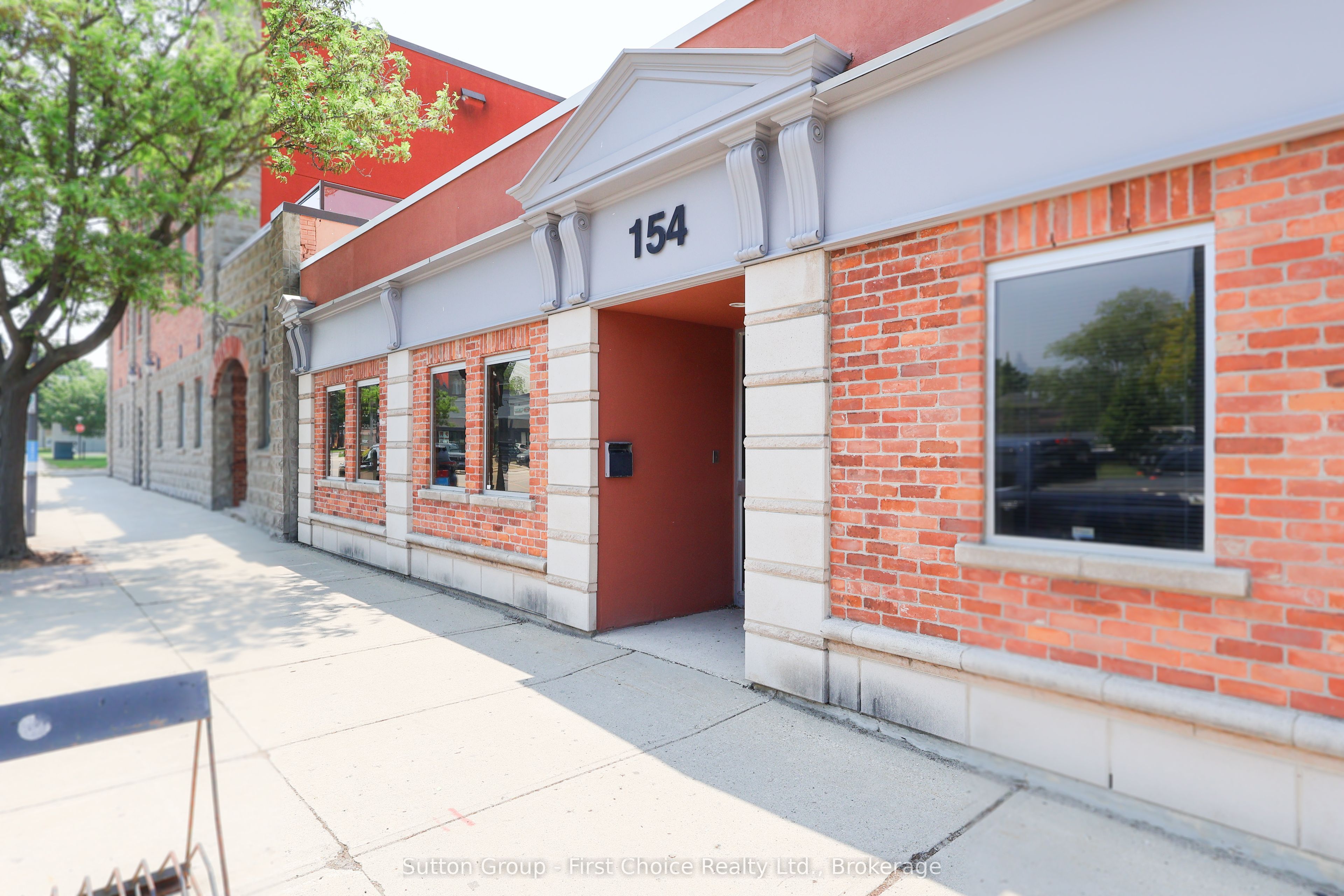 154 Downie Street, Stratford, On N5a 1x1