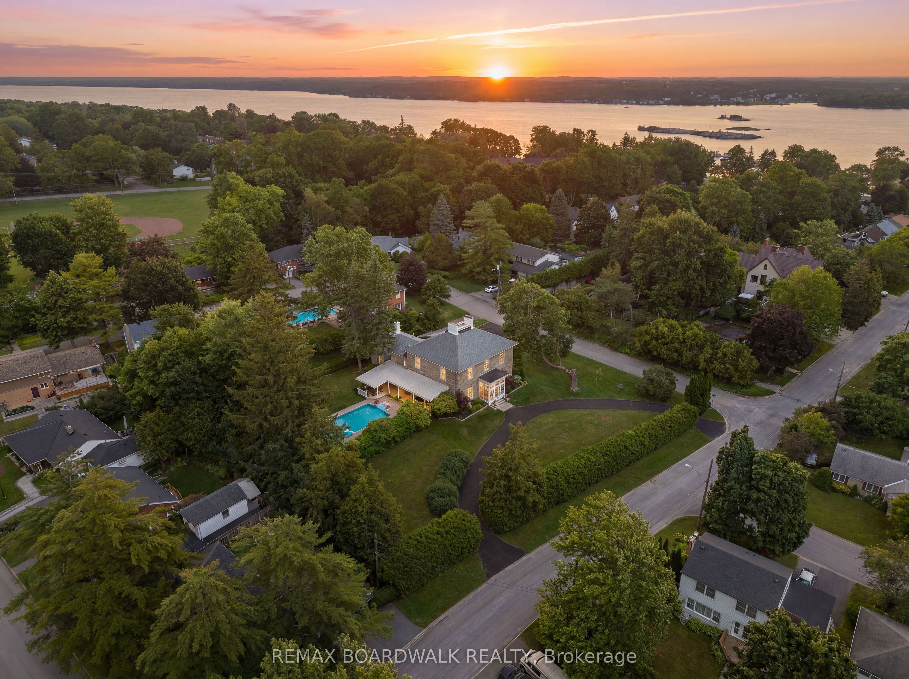 55 Cochrane Drive, Brockville, On K6v 2y9