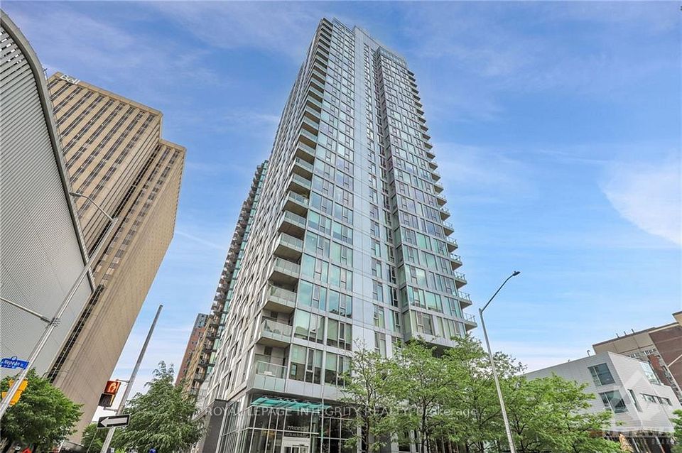 179 Metcalfe Street 710, Ottawa Centre, On K2p 1p7