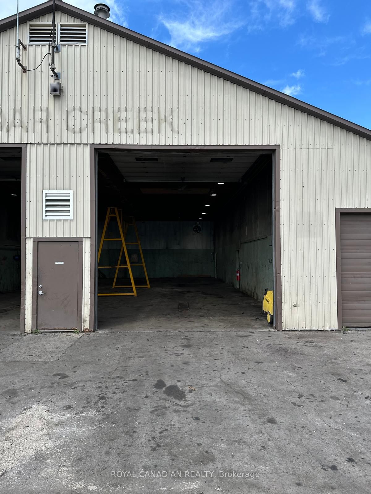 1050 Industrial Road, North Dumfries, On N0b 1e0