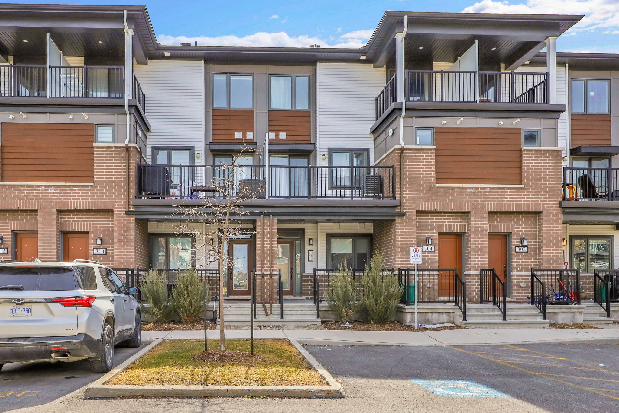 306 Pilot Private, Kanata, On K2v 0s4