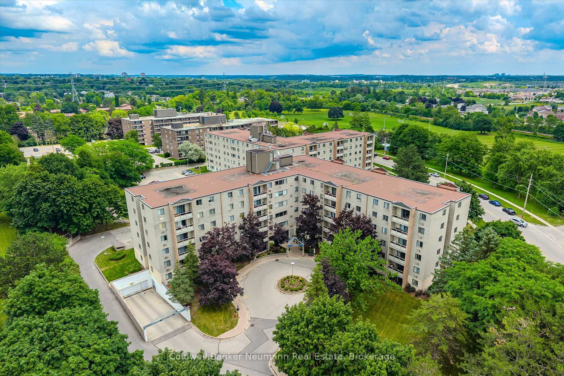 93 Westwood Road 405, Guelph, On N1h 7j7