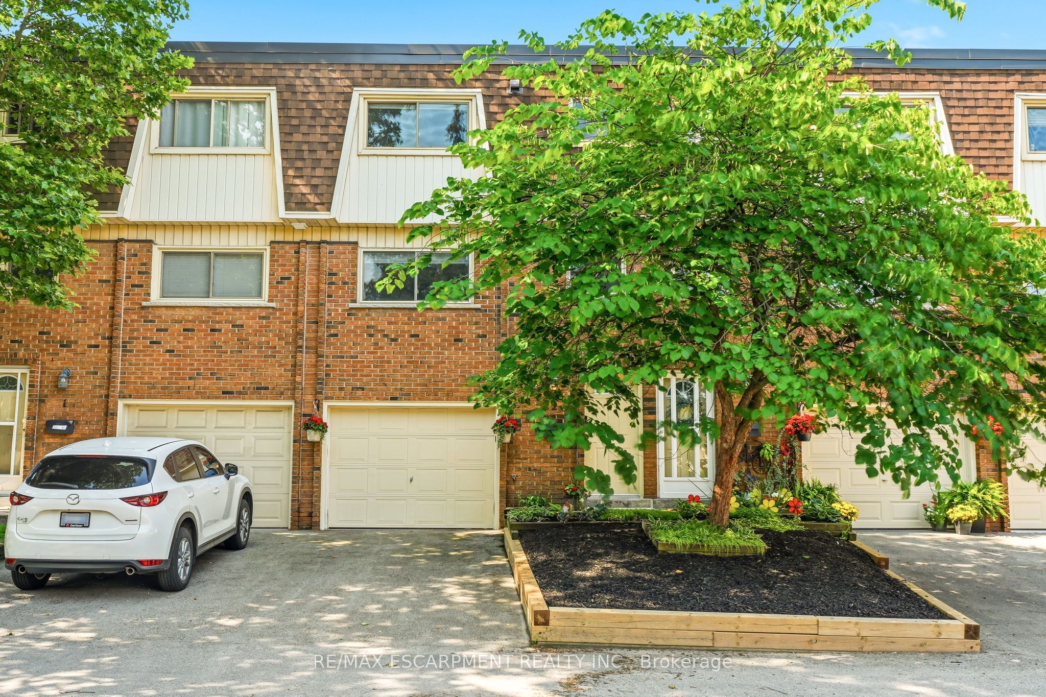 125 Bonaventure Drive 2, Hamilton, On L9c 5y9