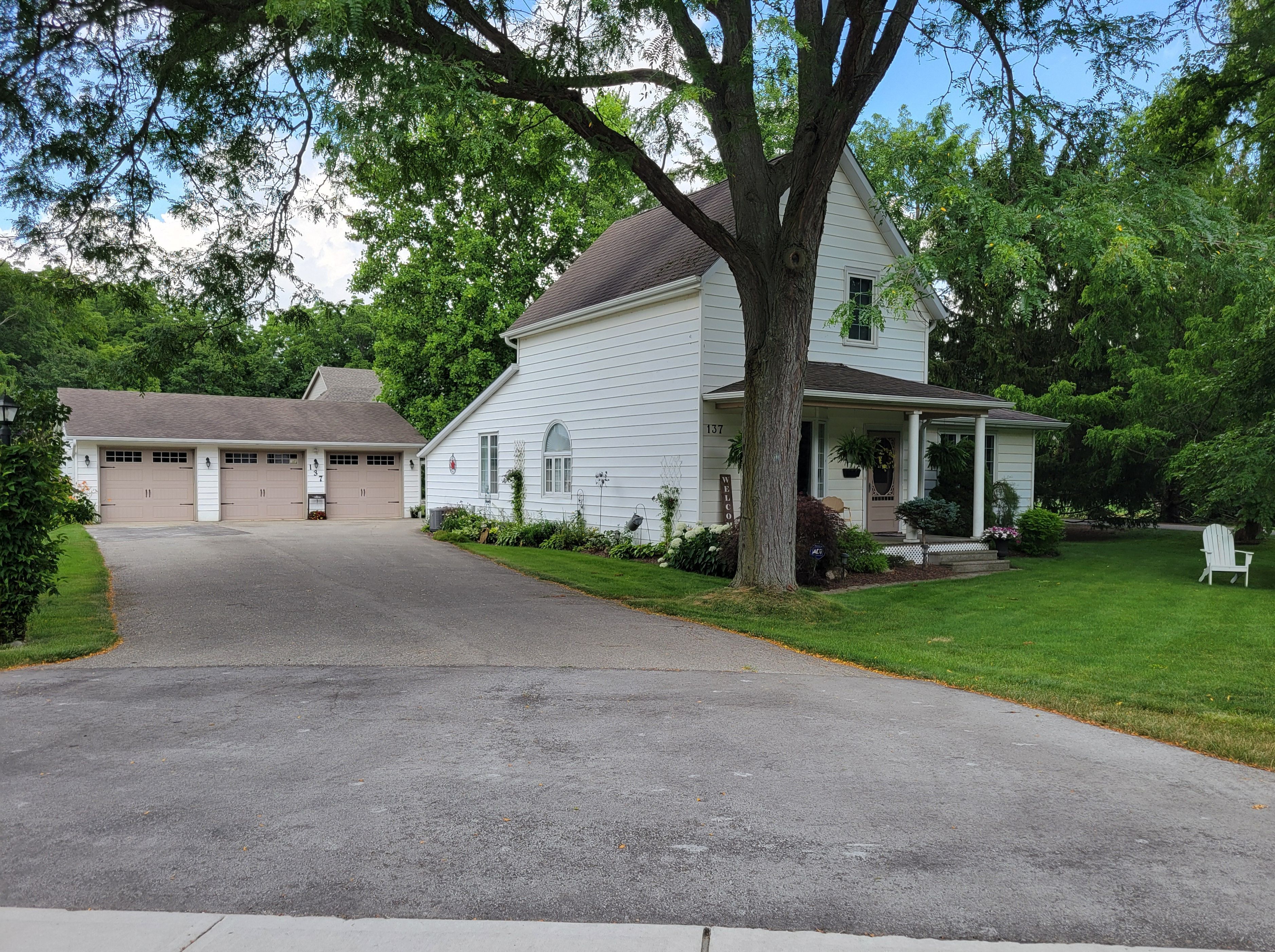 137 St George Street, St. Thomas, On N5p 2m3