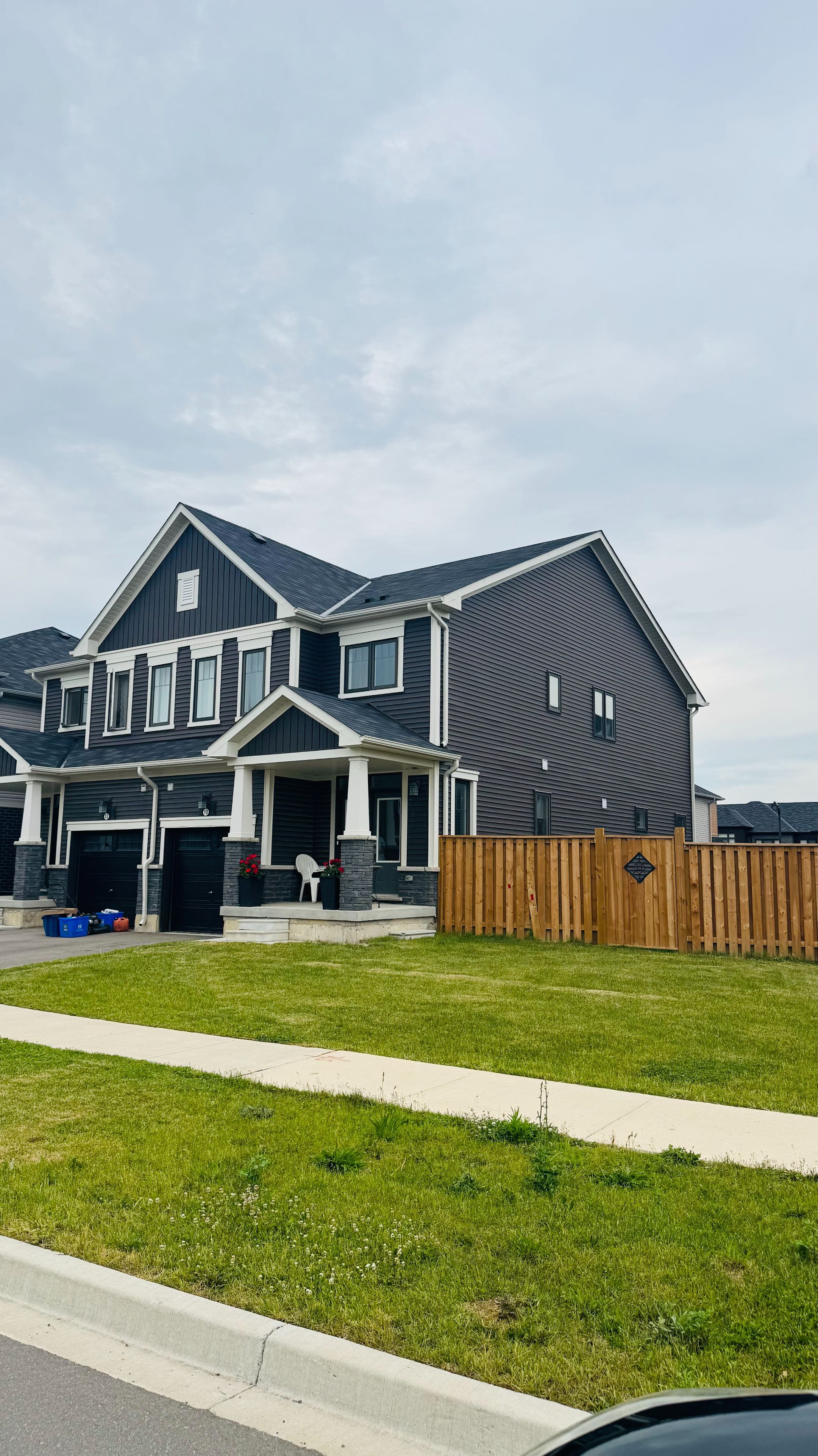 174 Patricia Avenue, Toronto, On M2m 1j5