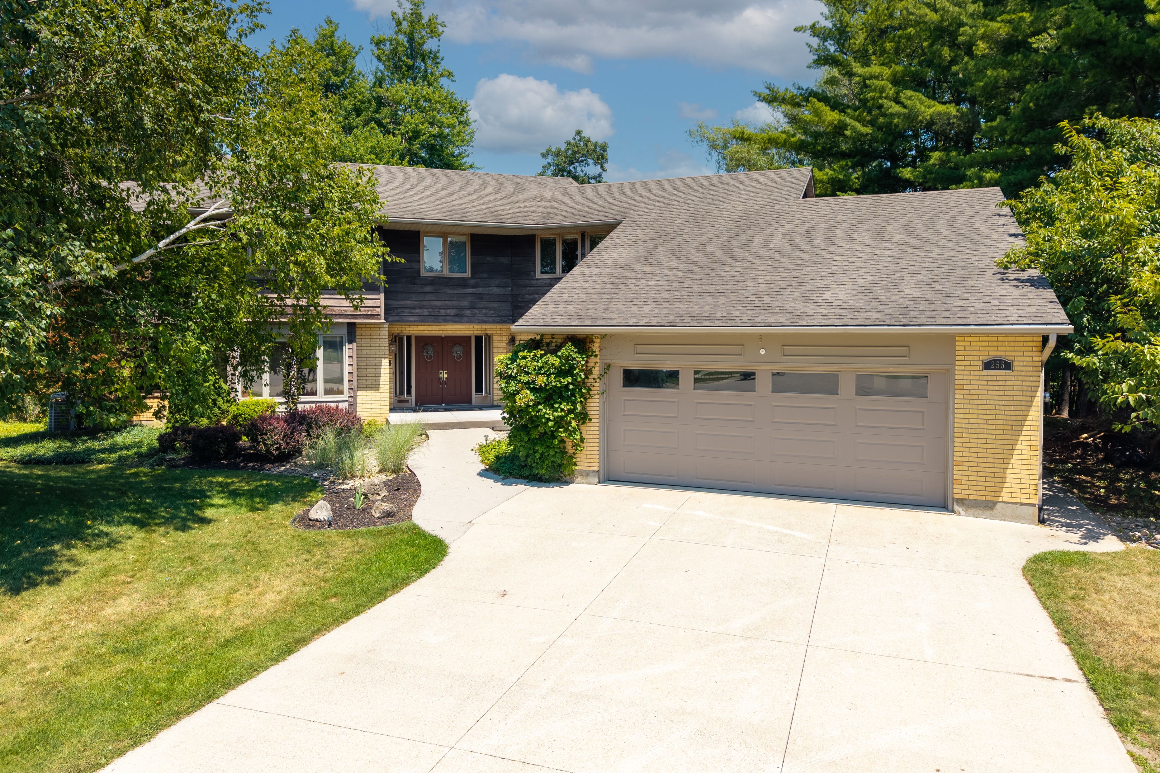 255 Mill Pond Crescent, Strathroy-Caradoc, On N7g 3p9