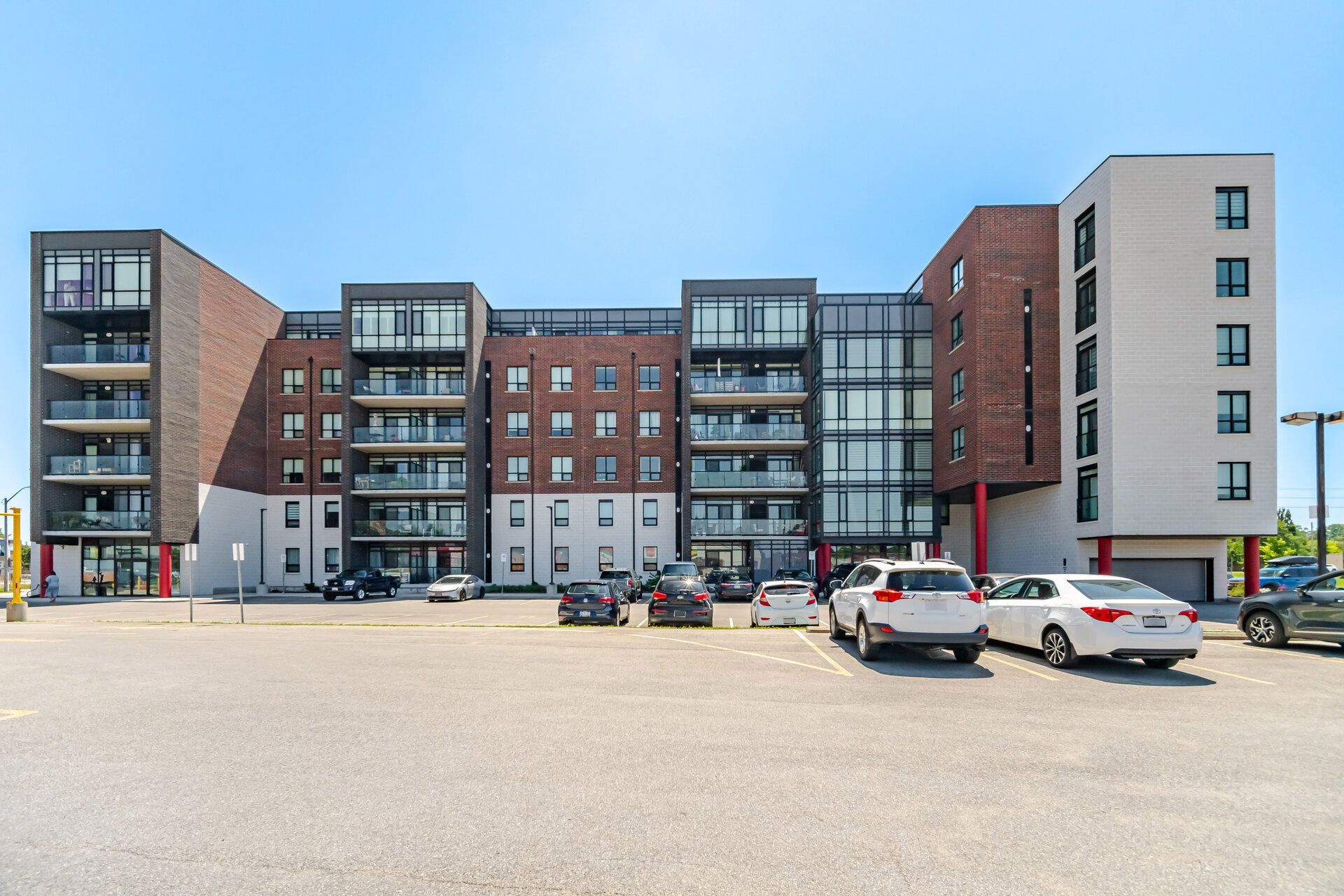 5 Hamilton Street N 214, Hamilton, On L8b 2a4