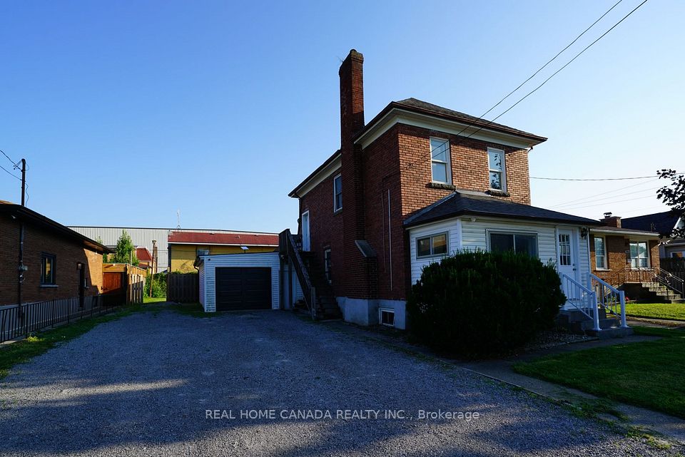5262 Kitchener Street, Niagara Falls, On L2g 1b3