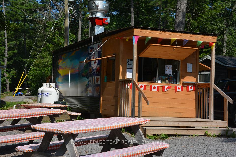 5372 Calabogie Road, Greater Madawaska, On K0j 1h0
