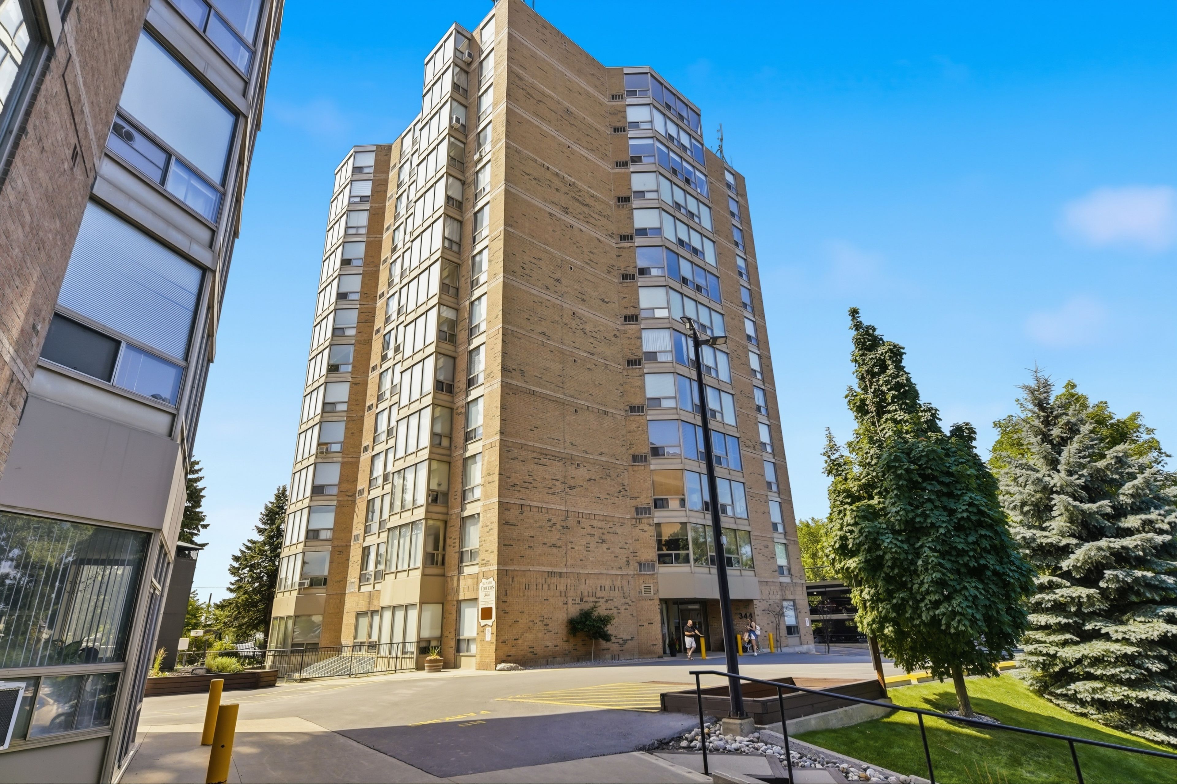 344 Front Street 401, Belleville, On K8n 5m4