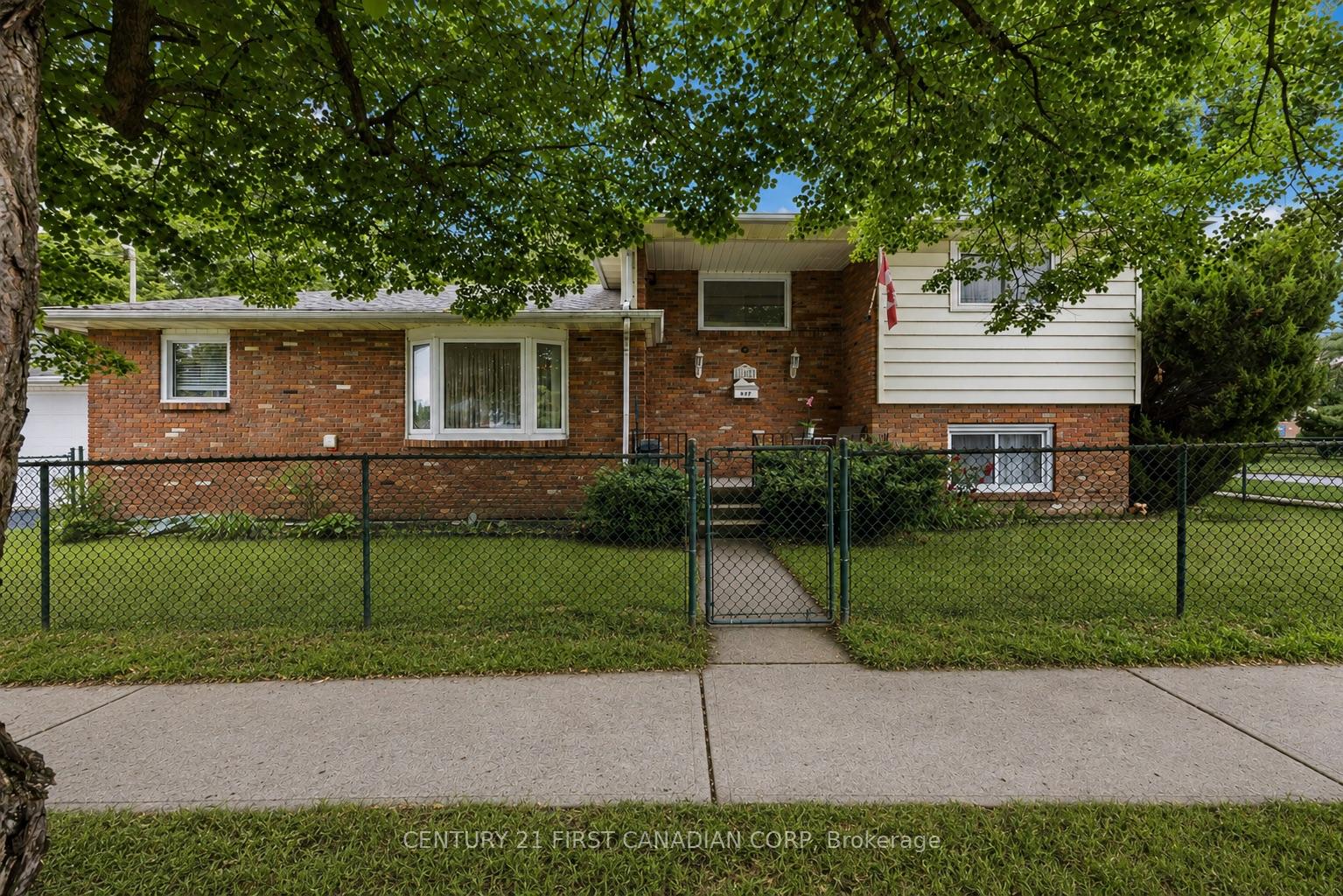 184 Durand Street, Sarnia, On N7t 5a3