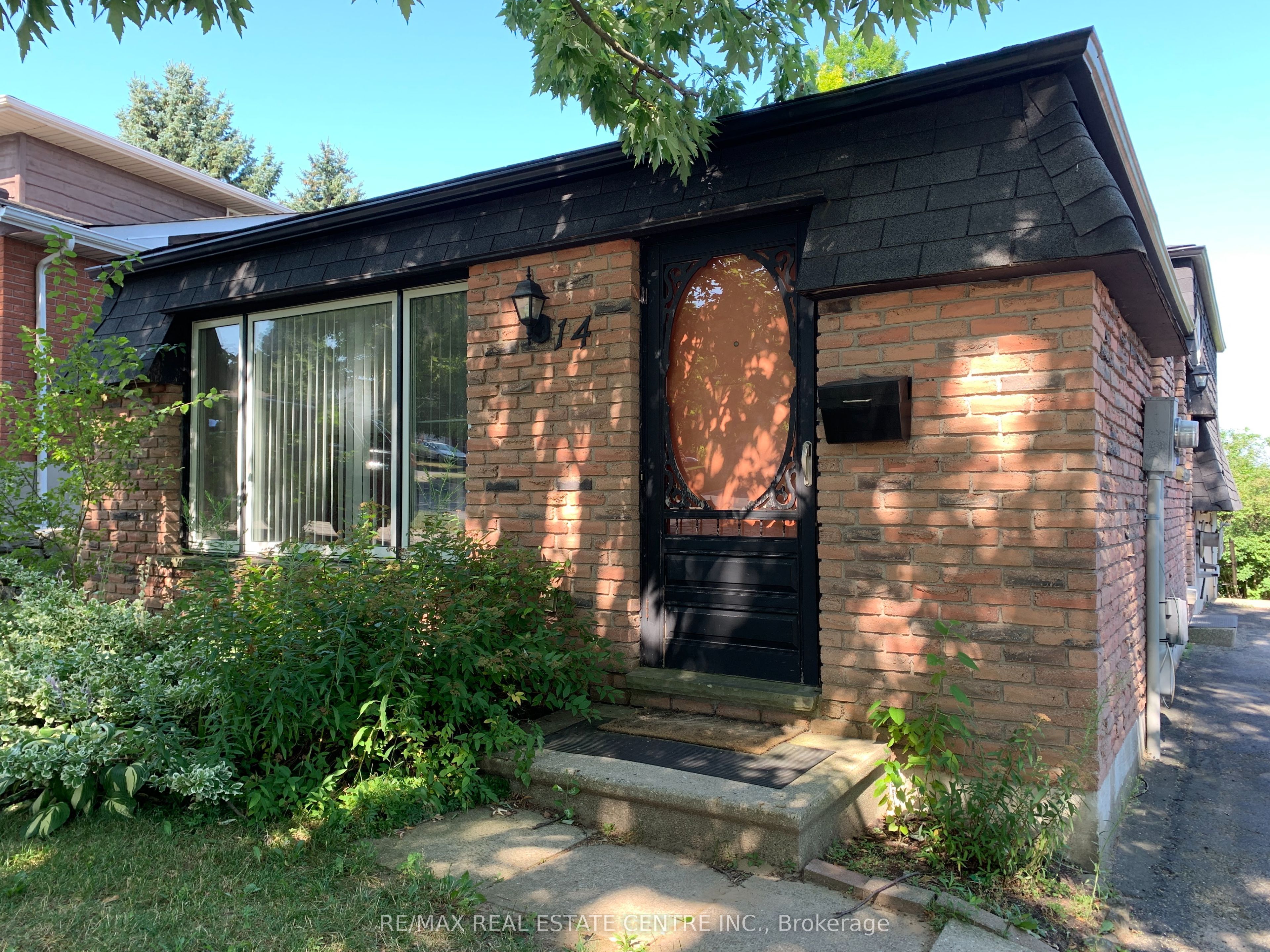 14 Sandsprings Crescent, Kitchener, On N2e 2c7