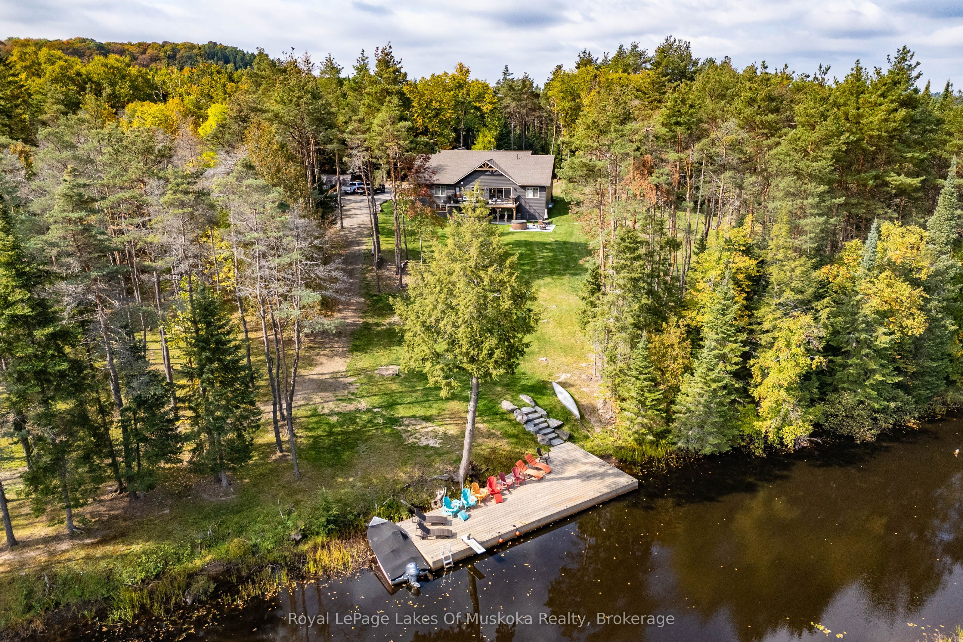 461 Rowanwood Road, Huntsville, On P0b 1m0