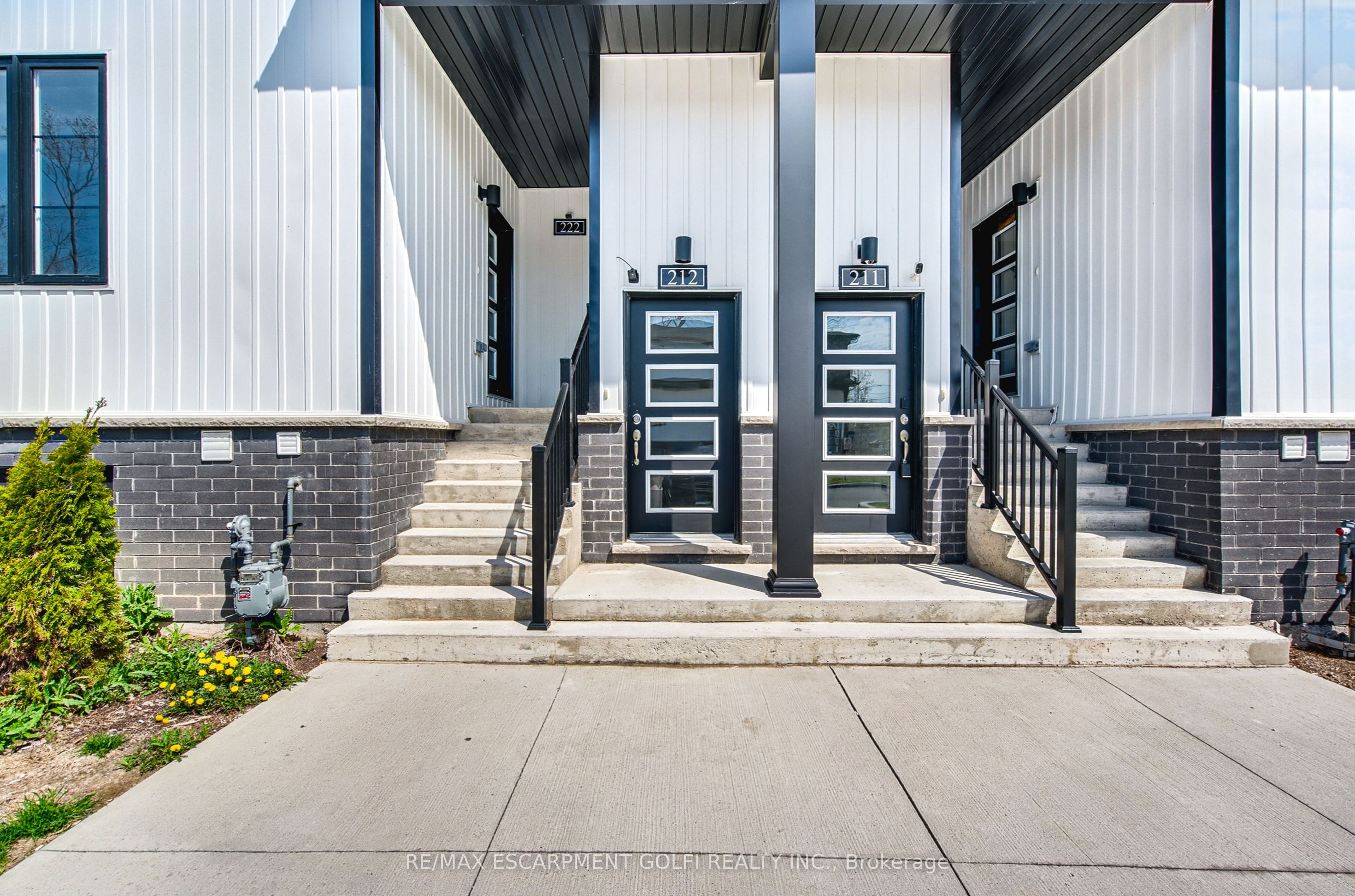 4263 Fourth Avenue 212, Niagara Falls, On L2e 0c2