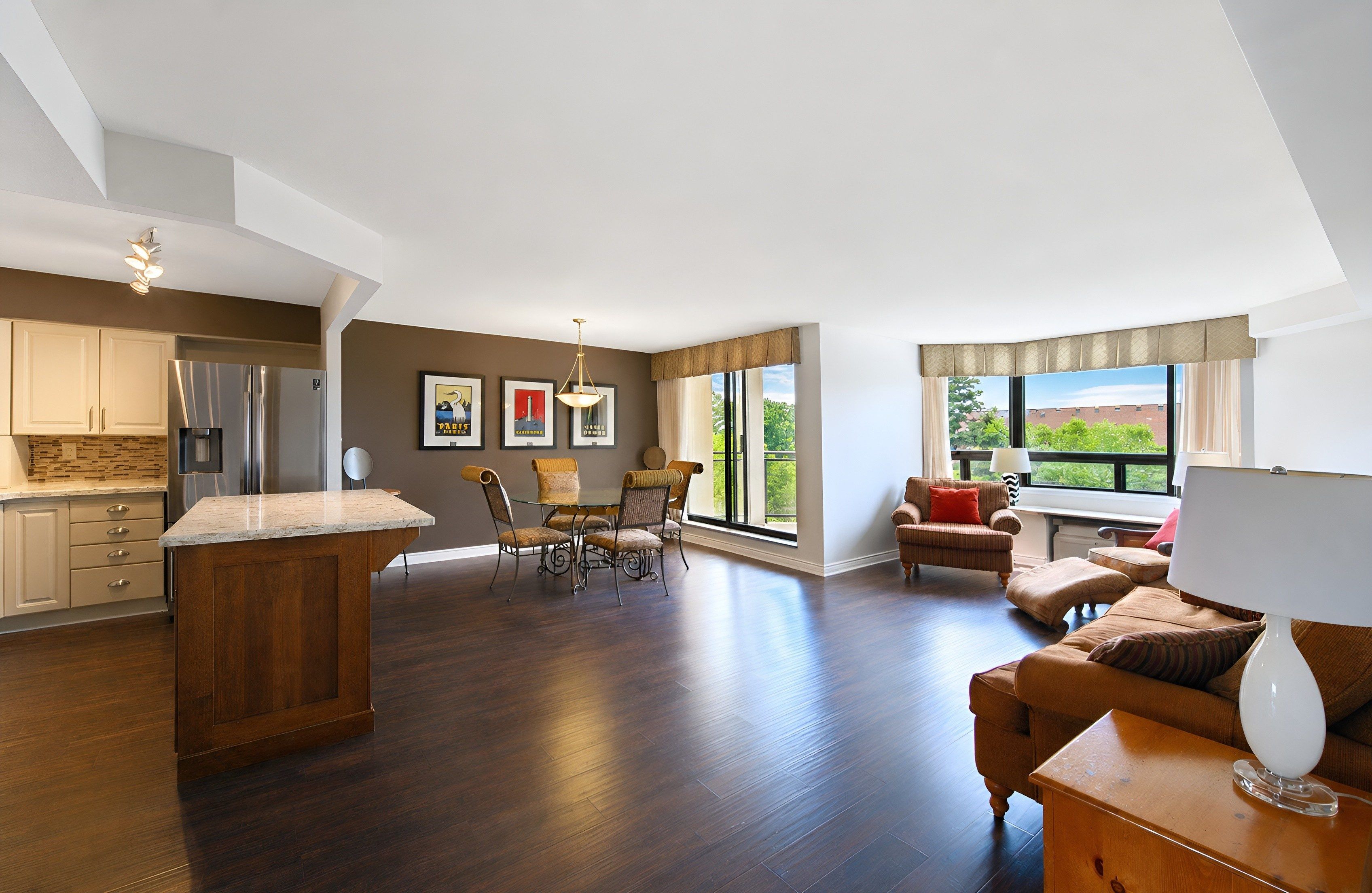 688 Preston Parkway 401, Cambridge, On N3h 5k6