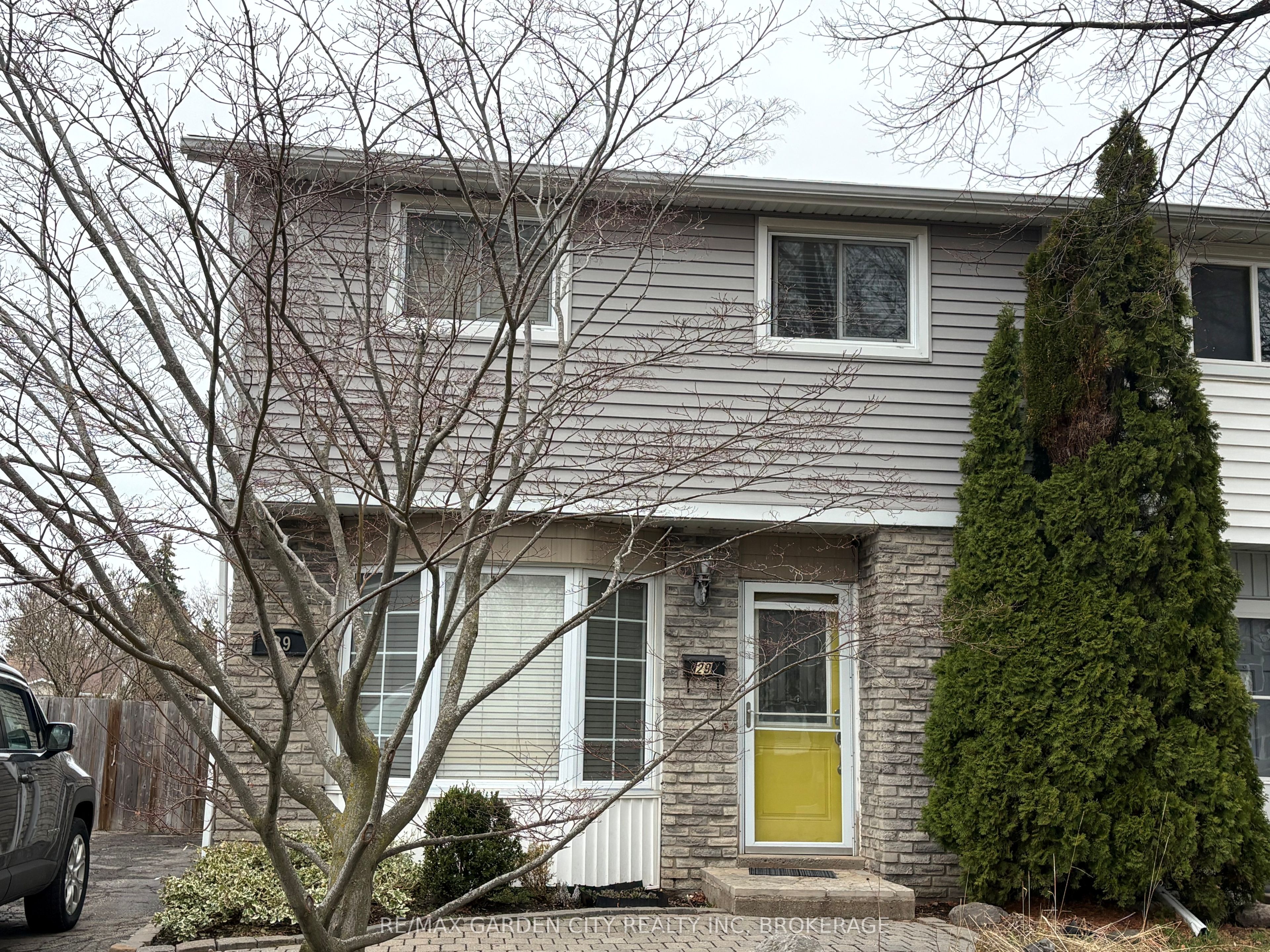 29 St. Hilda'S Court, St. Catharines, On L2r 7h1
