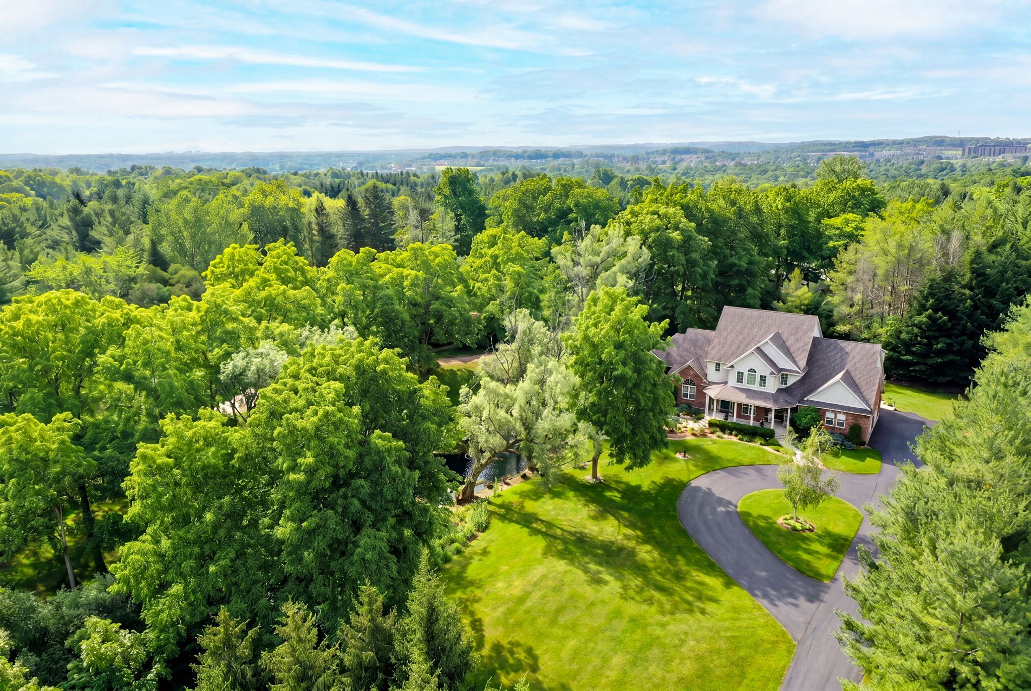 1796 Gainsborough Road, London North, On N6h 5l2