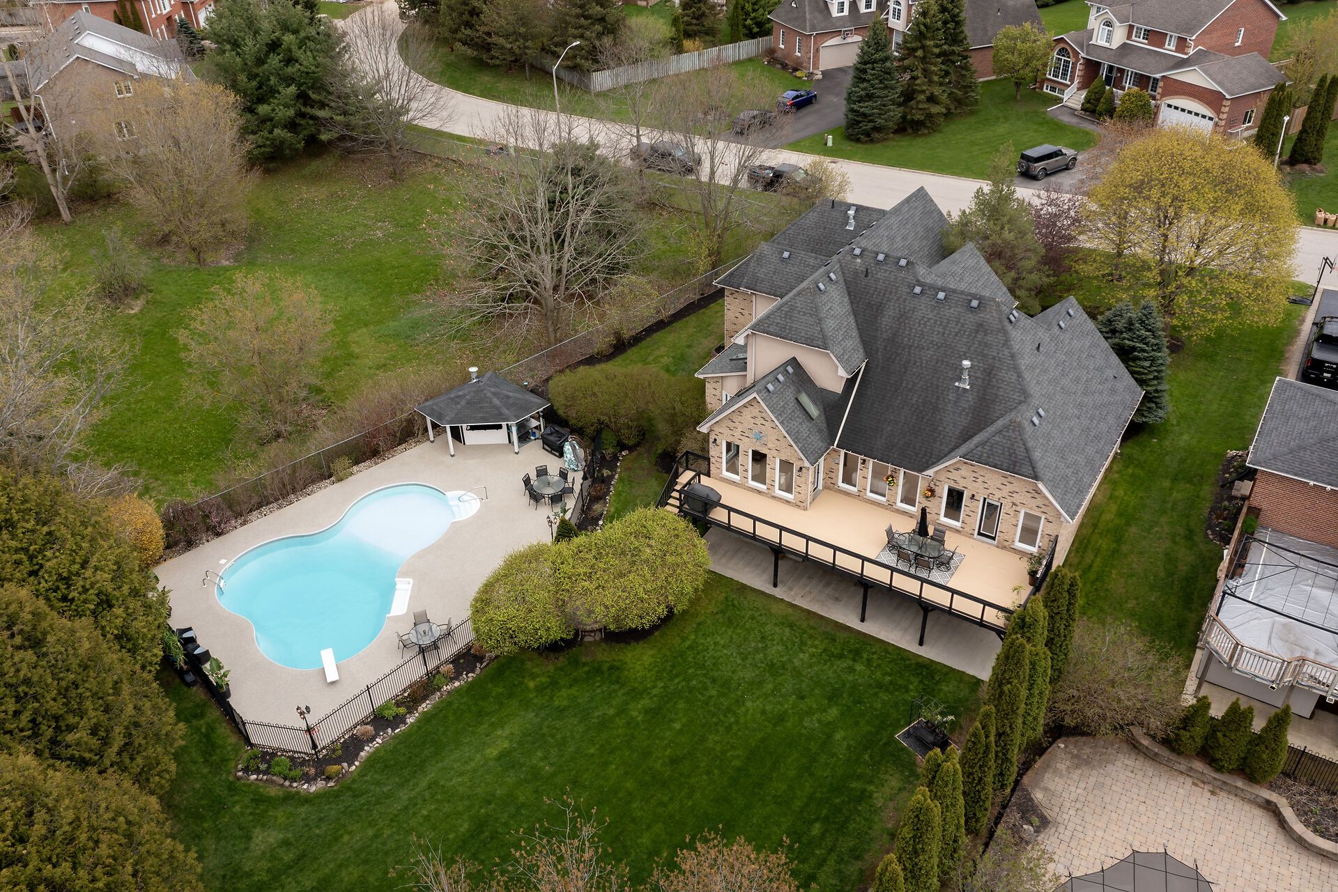 49 Waterford Drive, Erin, On N0b 1t0