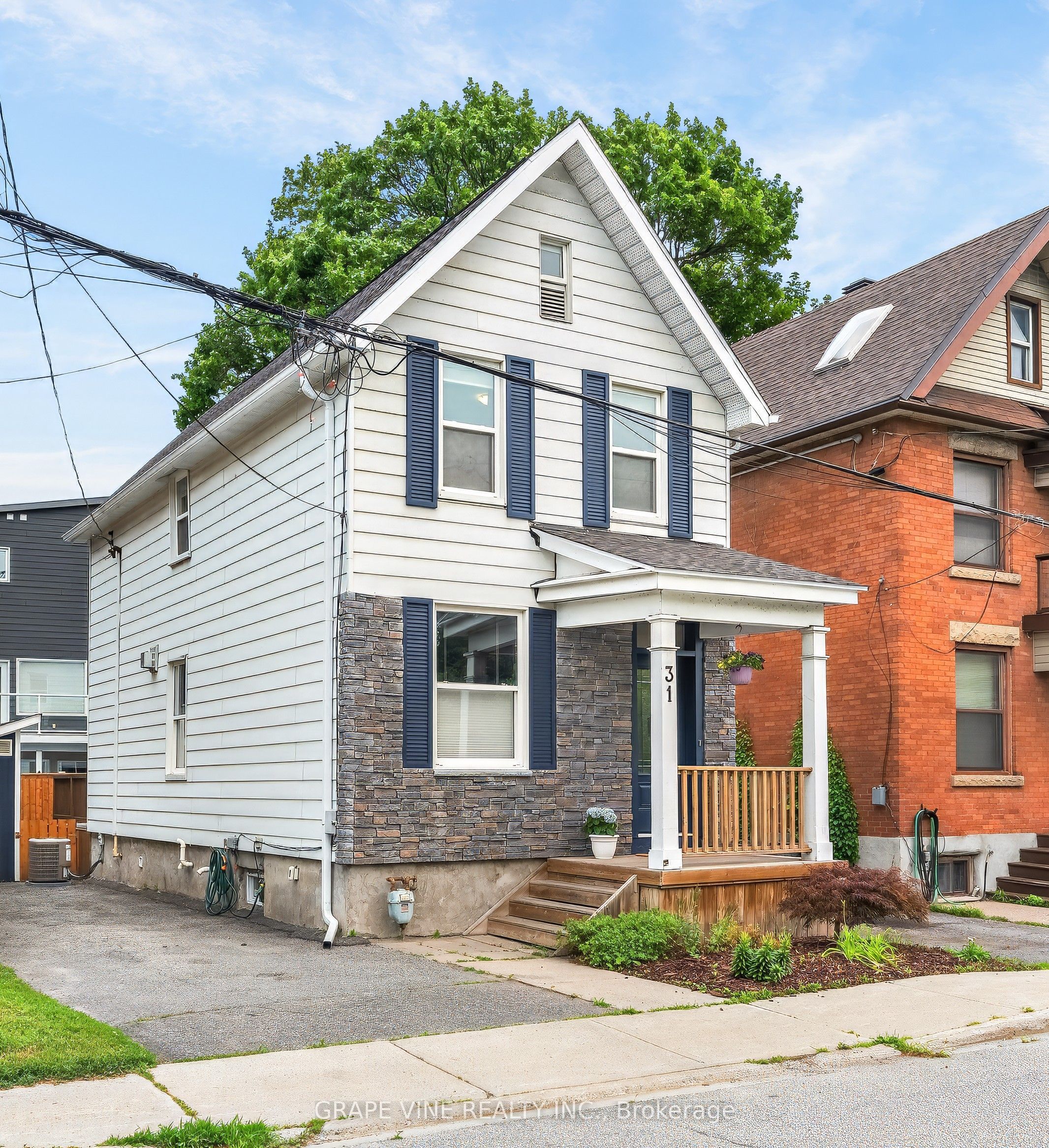 31 Westmount Avenue, West Centre Town, On K1y 3k2