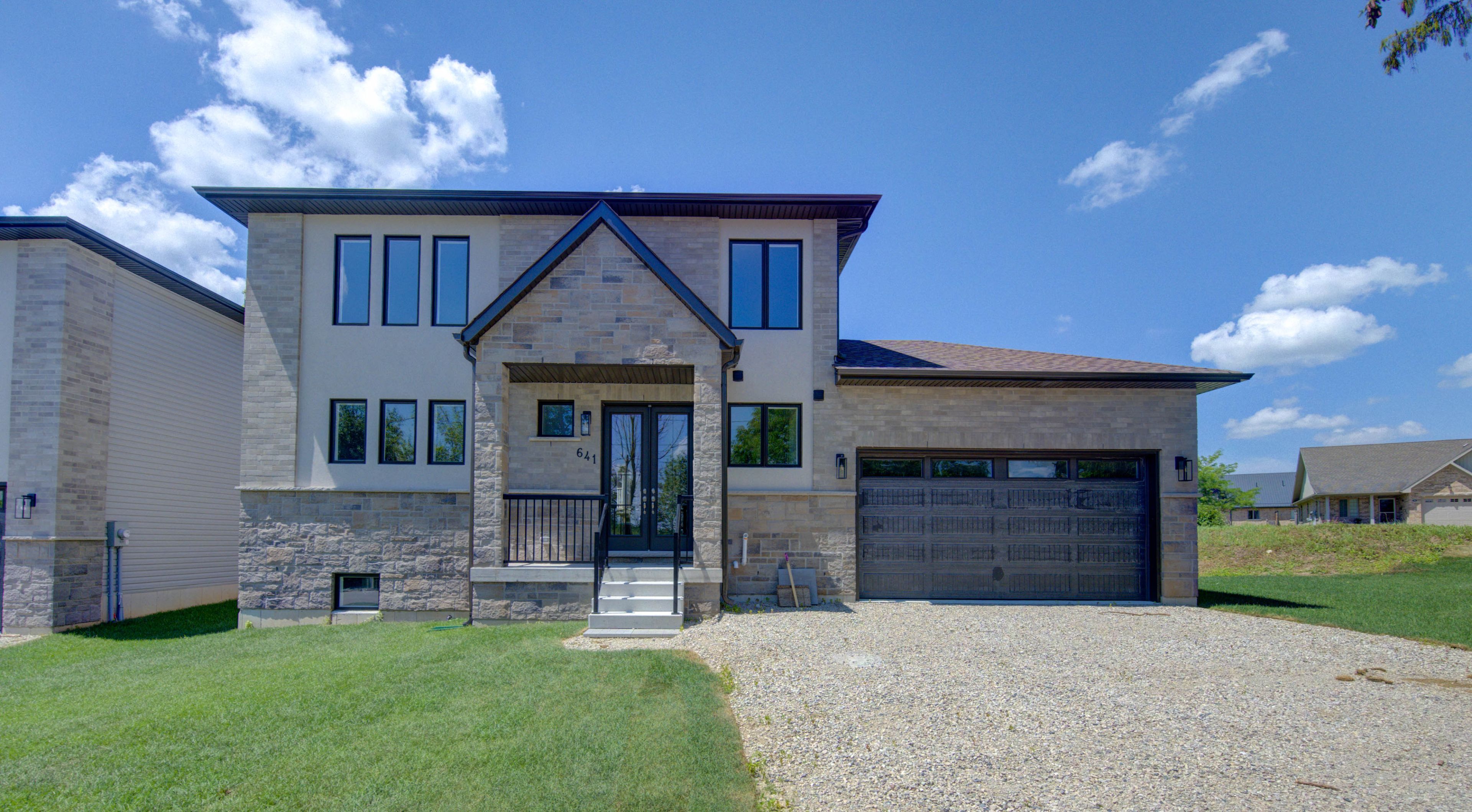 641 Martin Street, Wellington North, On N0g 2l3