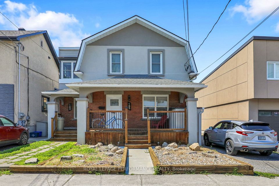 165 Laval Street 165, Vanier And Kingsview Park, On K1l 7z3