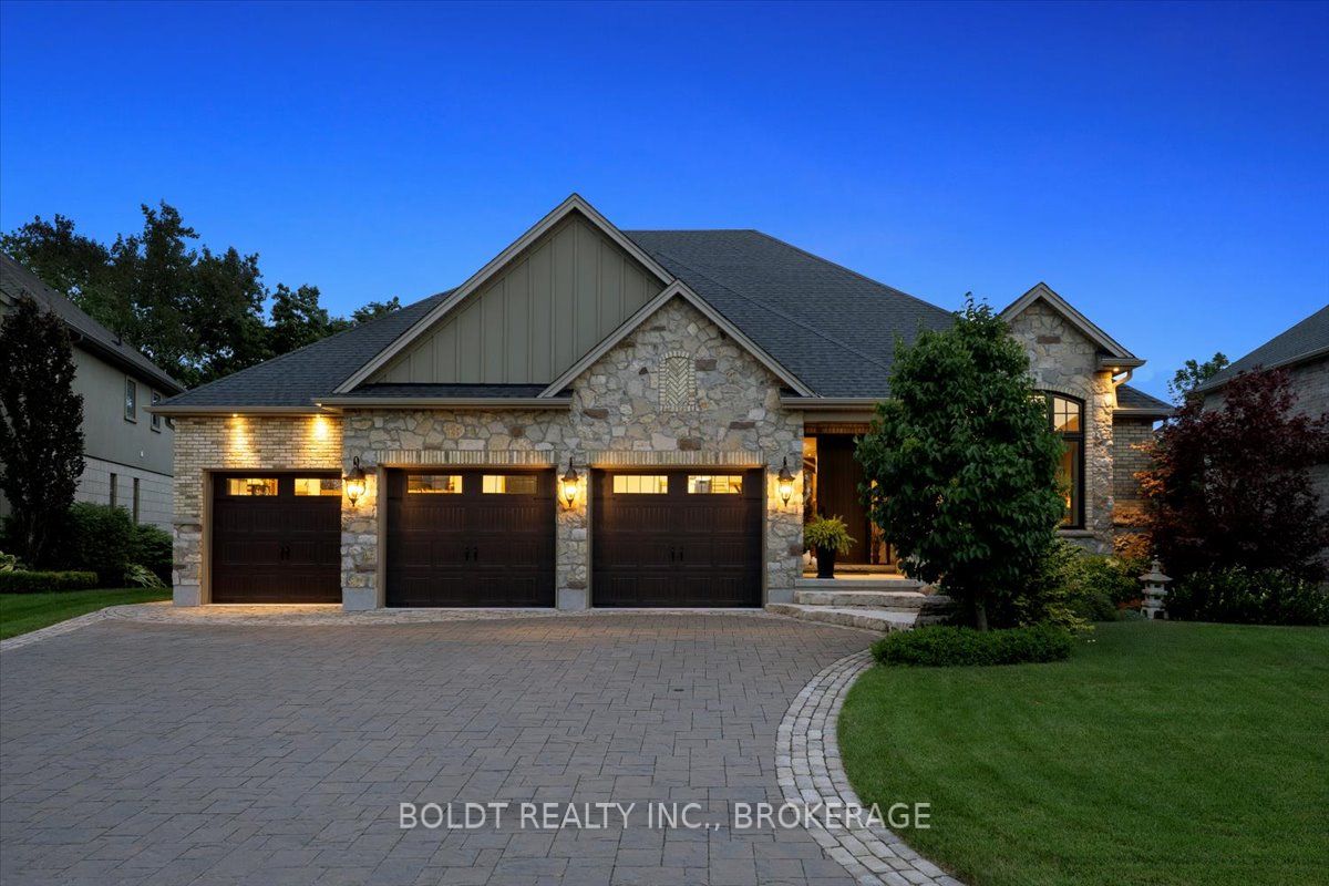 36 Philmori Boulevard, Pelham, On L0s 1e5