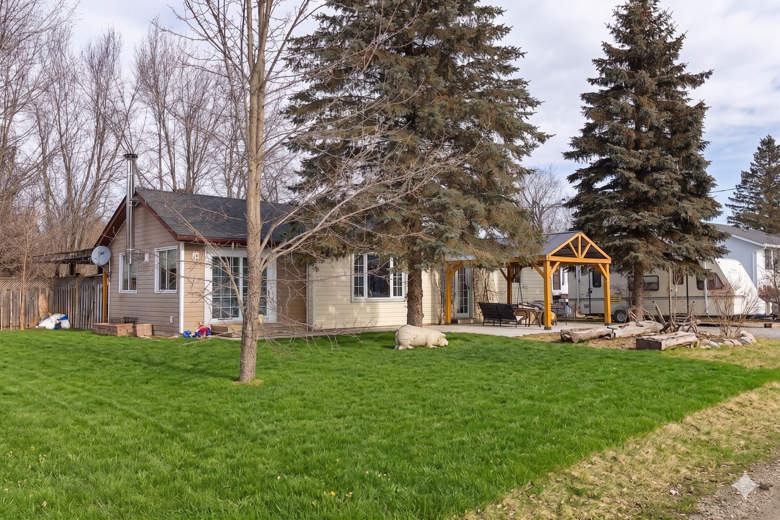 469 Absalom Road, Loyalist, On K0h 1g0