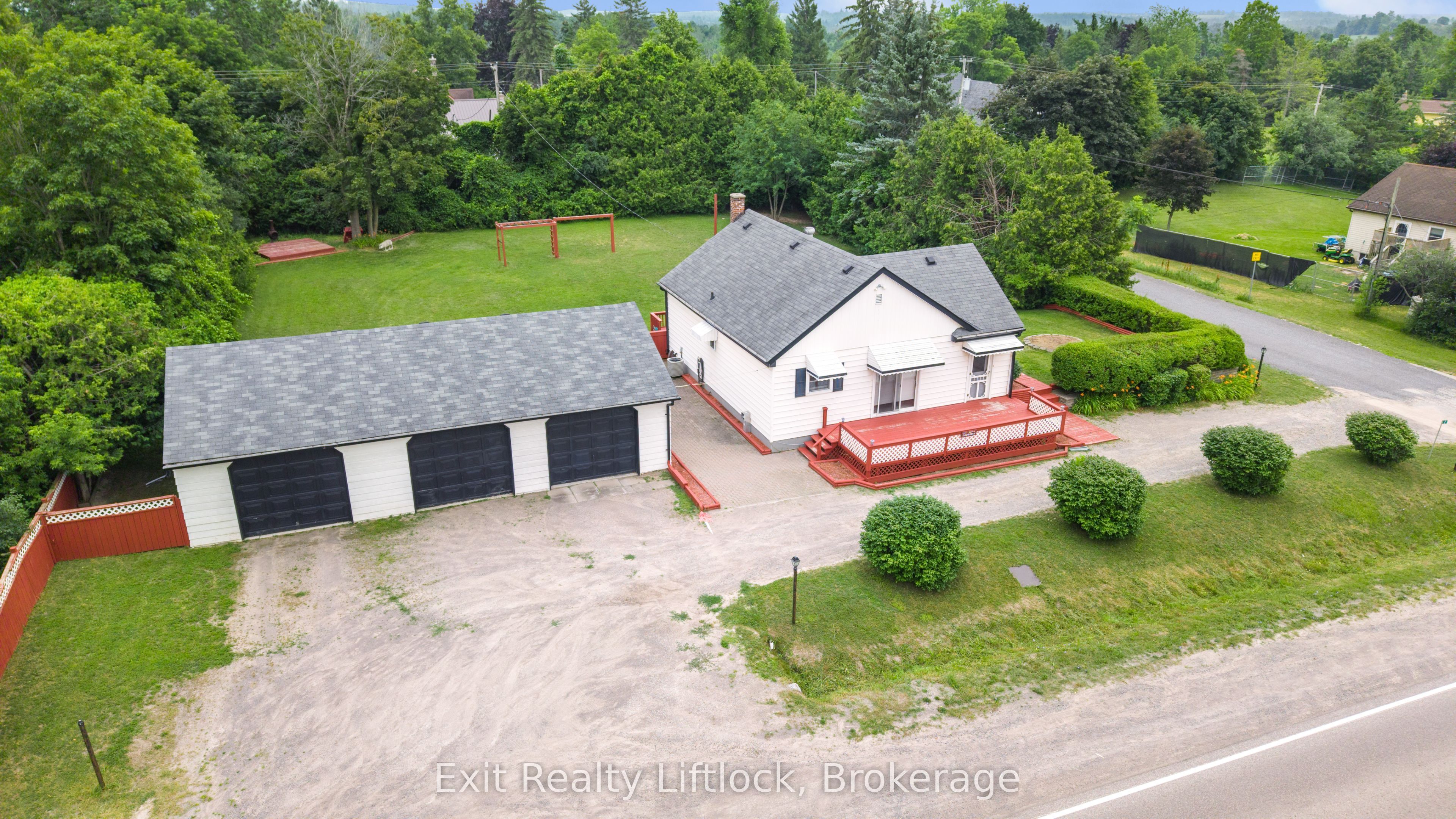 2 Edgewood Avenue, Douro-Dummer, On K9l 1v5