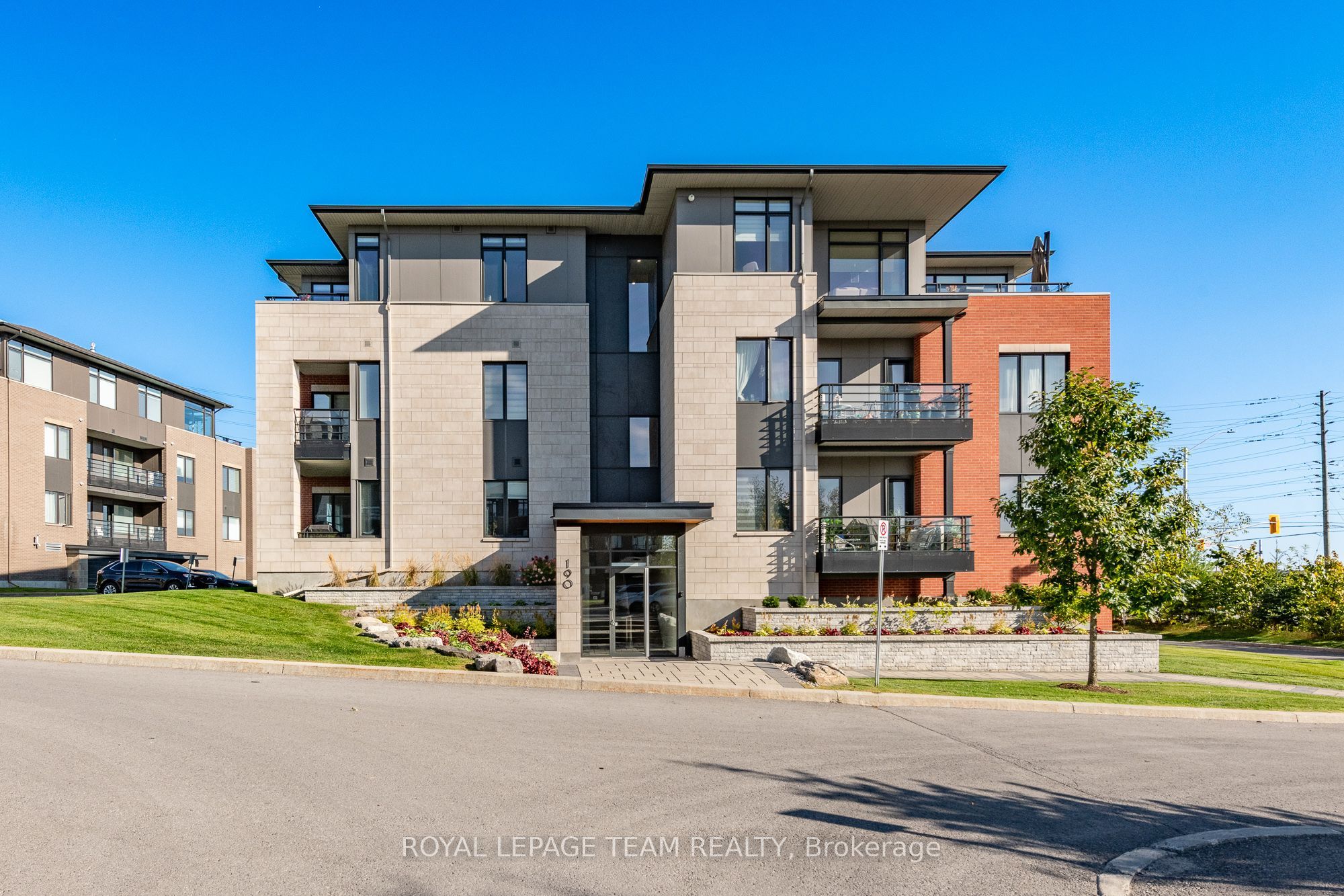 190 Boundstone Way 104, Kanata, On K2t 0m9
