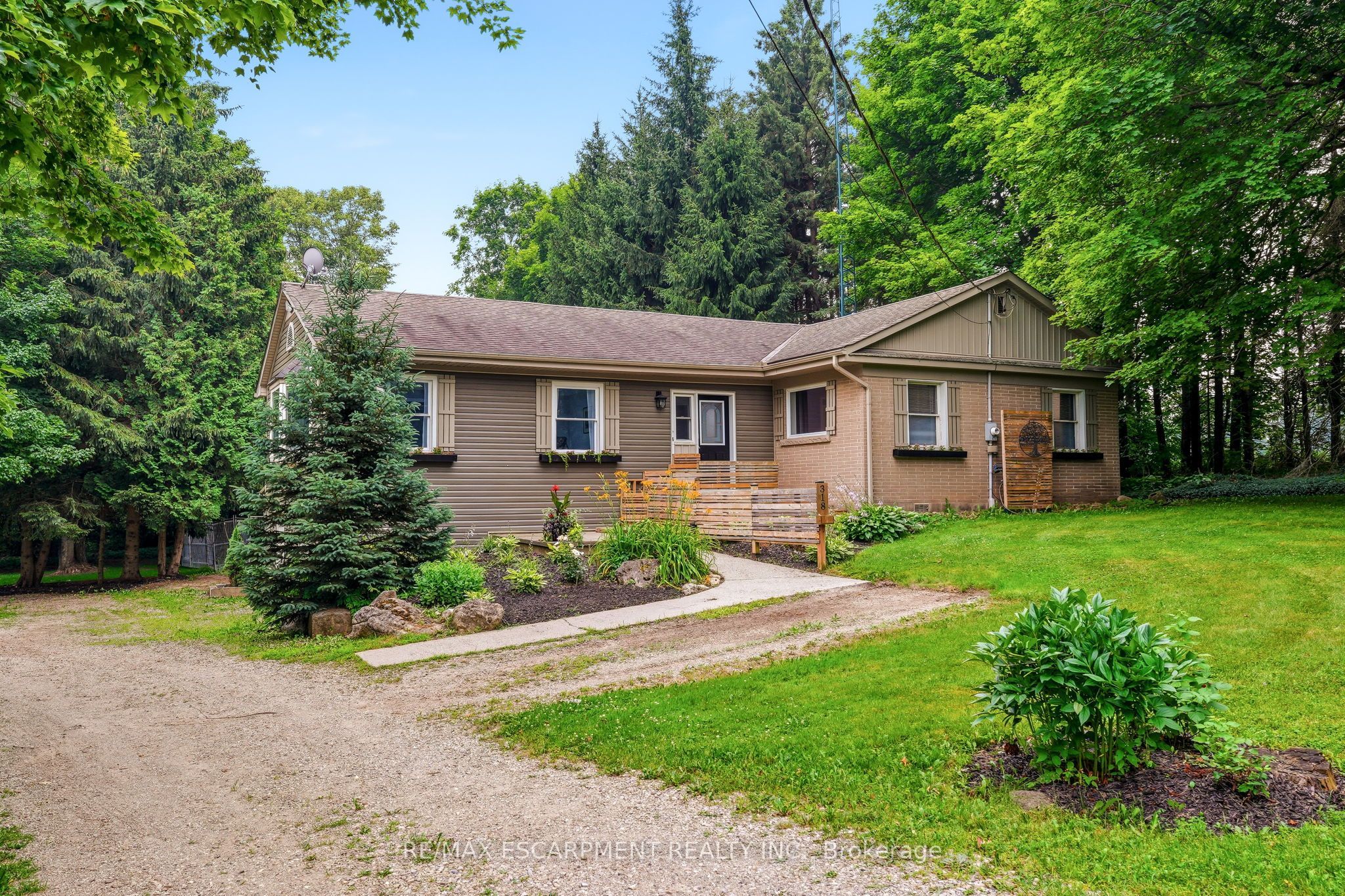 318 10th Concession Road E, Hamilton, On L8b 1h6