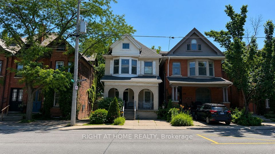 317 Queen Street S, Hamilton, On L8p 3t6