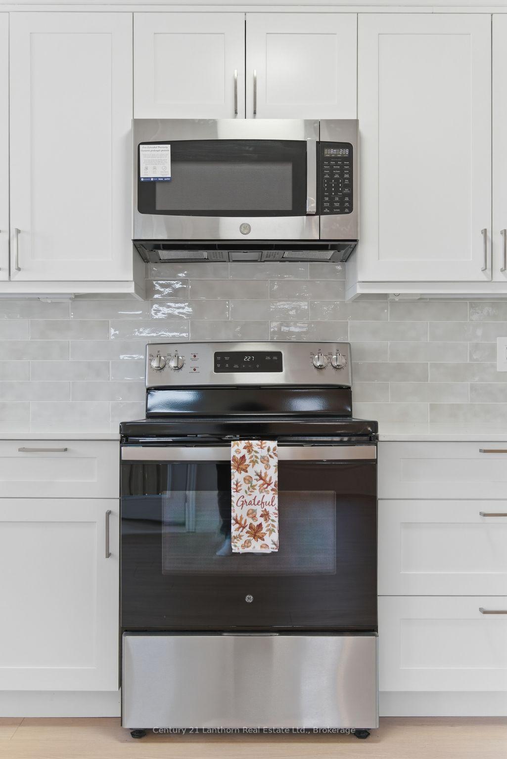 13 Nesbitt Drive, Brighton, On K0k 1h0
