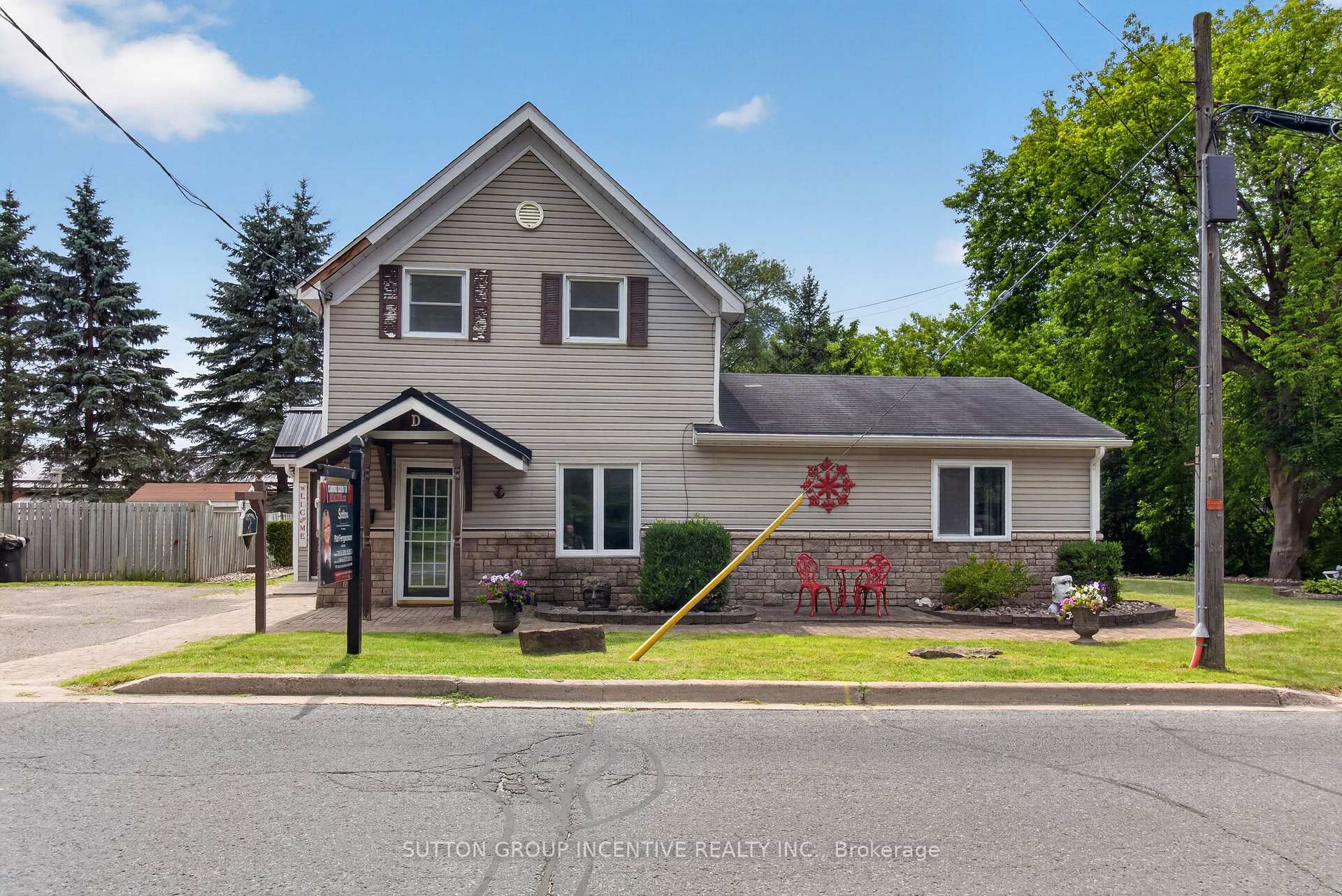 190 Bartholomew Street, Brockville, On K6v 2s6