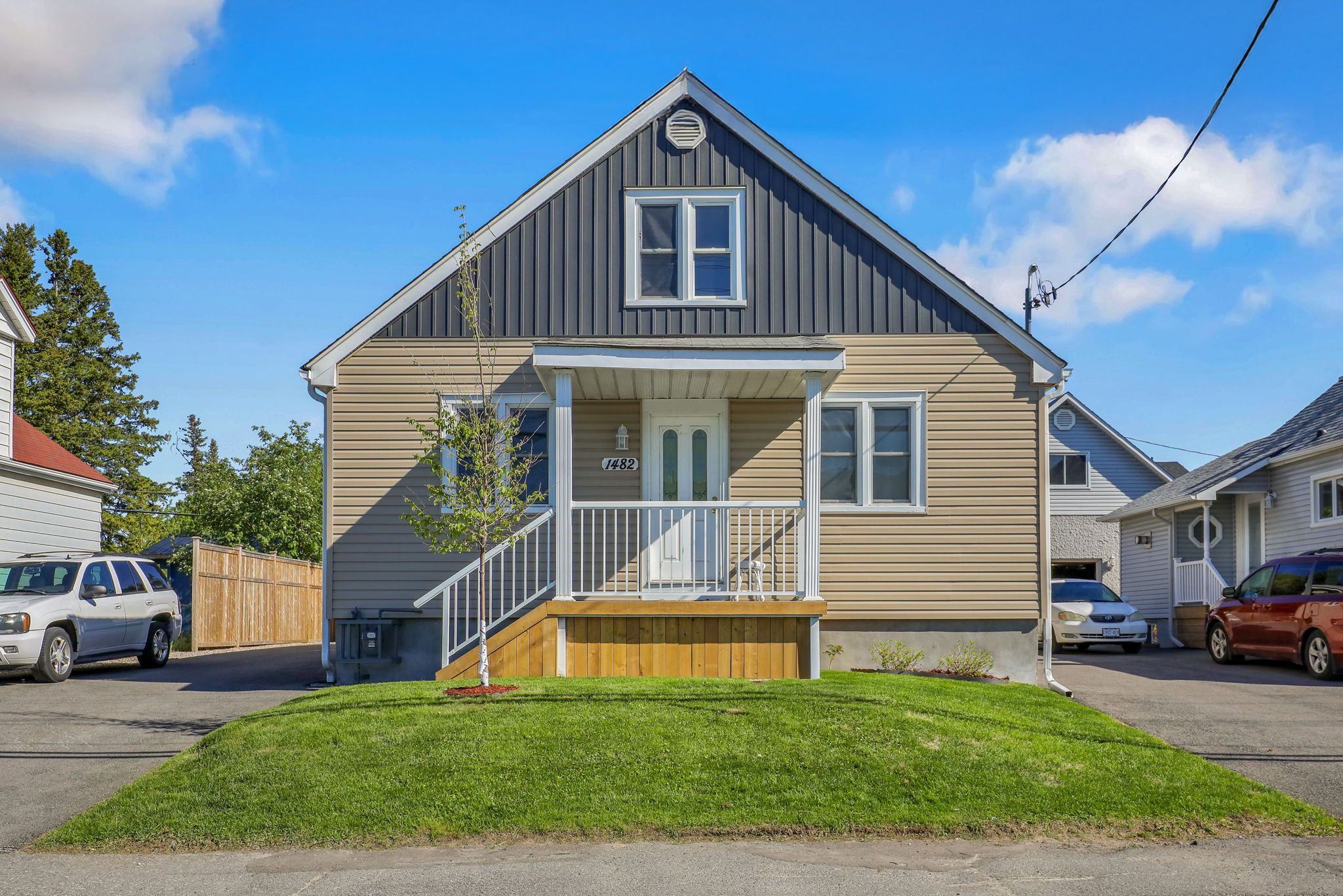 1482 Laperriere Avenue, Carlington - Central Park, On K1z 7s9