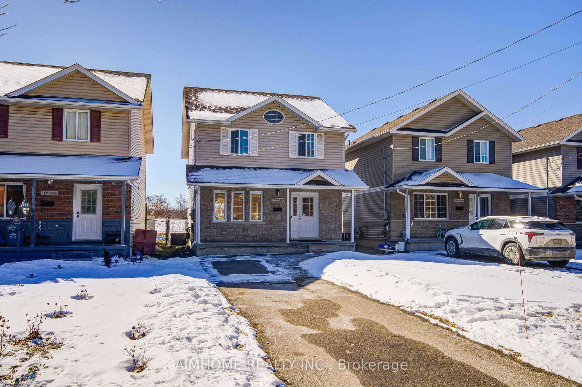 36 Grand River Avenue, Brantford, On N3t 4w7