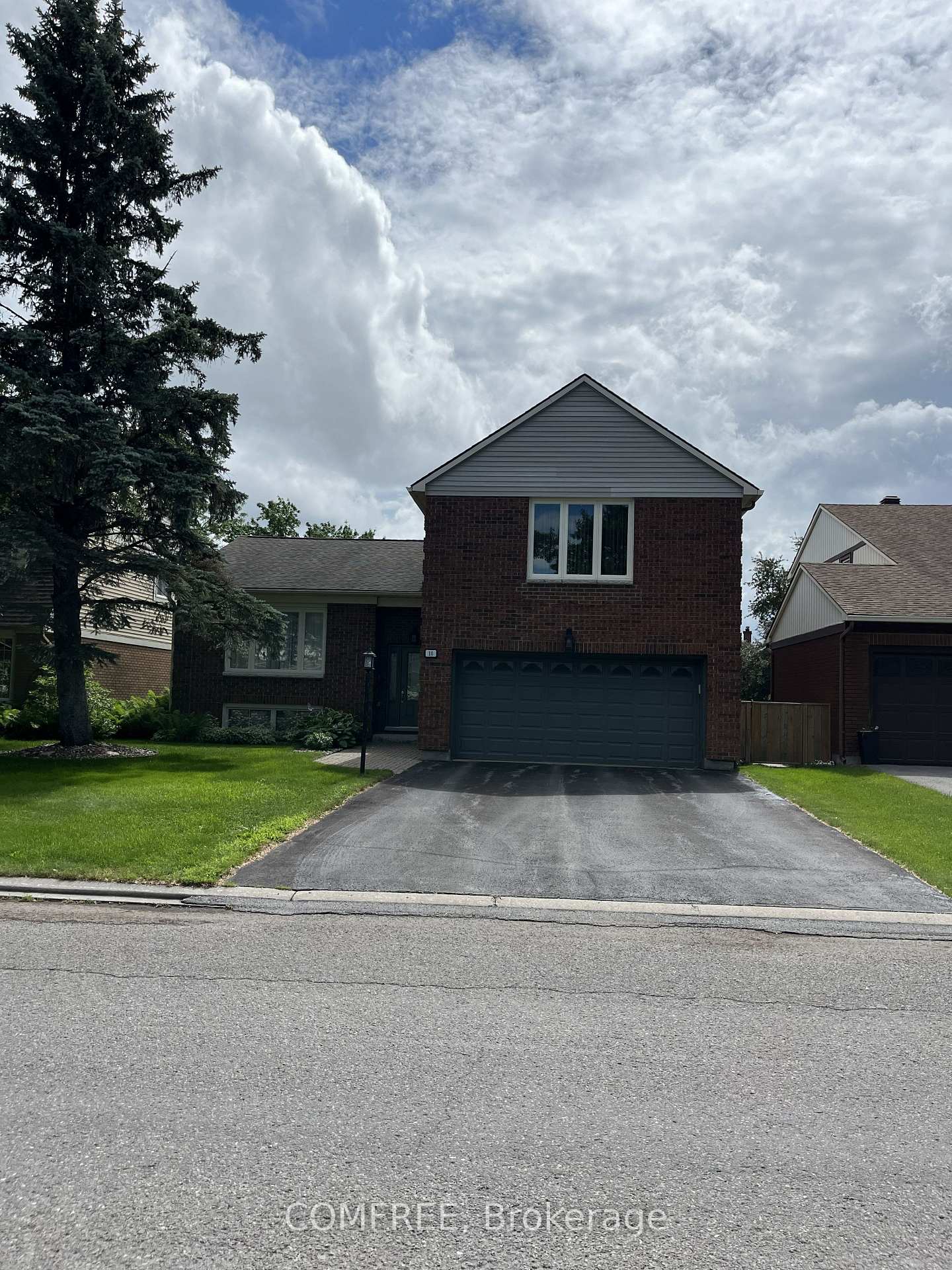 10 Trotting Way, Kanata, On K2m 1b2