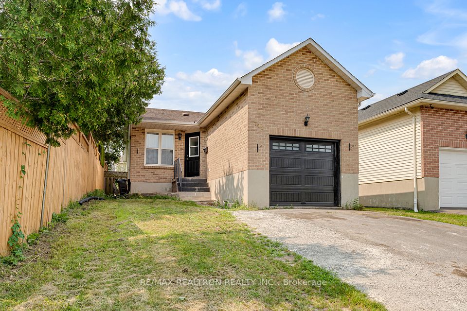 709 Ridley Drive, Kingston, On K7p 2a3