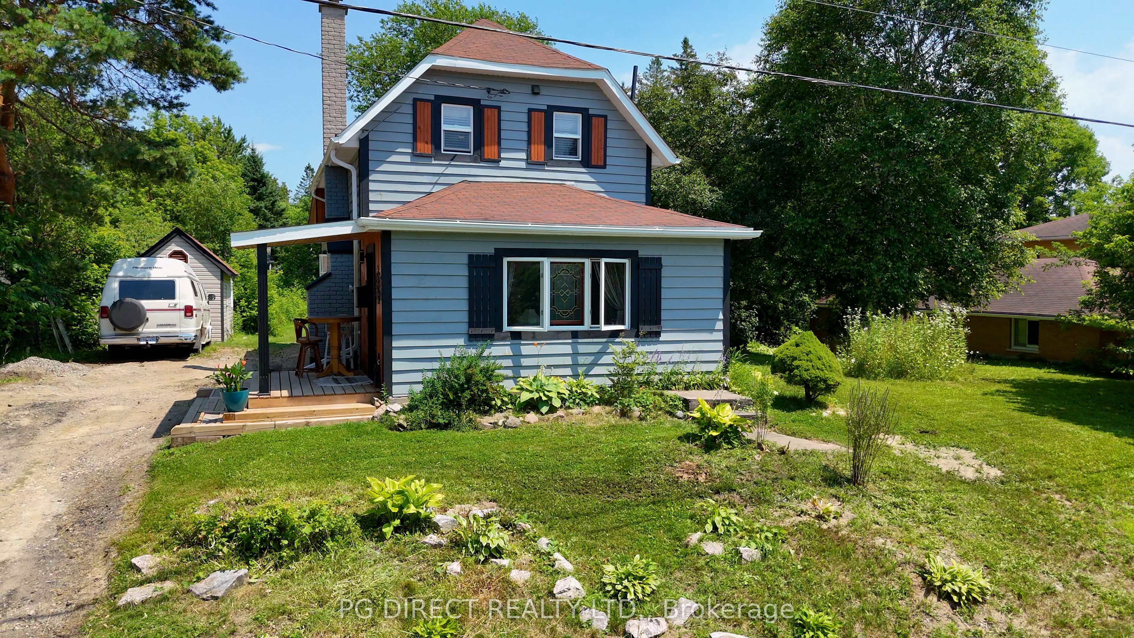 160 Centre Street, Burk'S Falls, On P0a 1c0