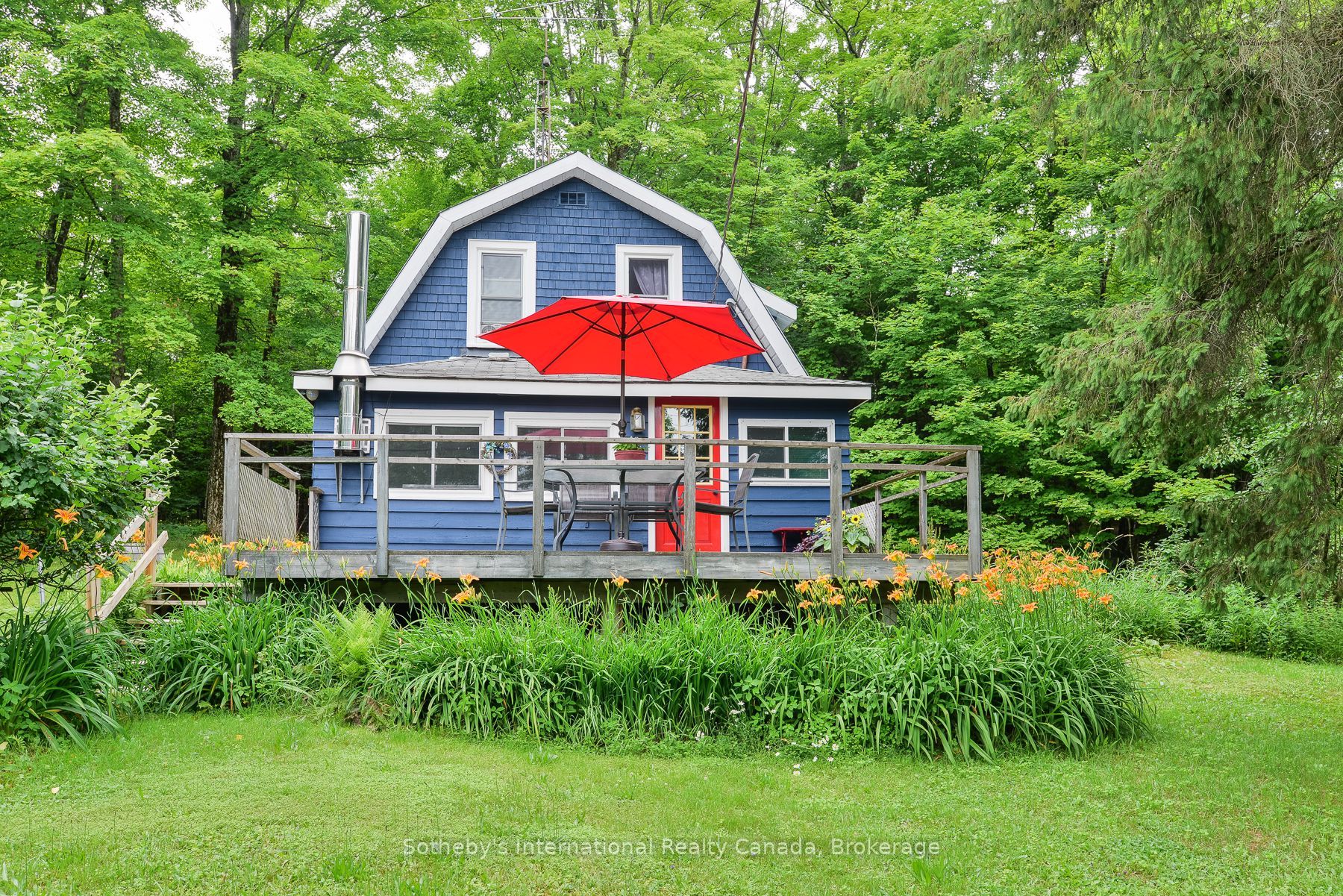 1079 Hewlitt Road, Muskoka Lakes, On P1l 1x4