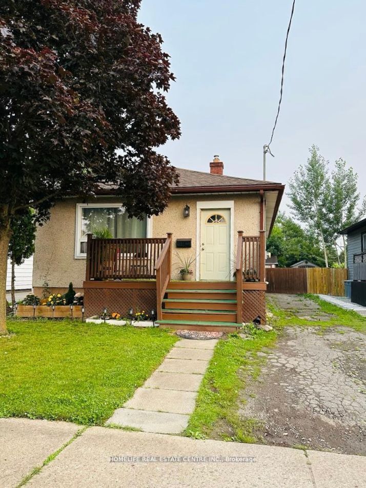 10 Parkwood Drive, St. Catharines, On L2p 1h2