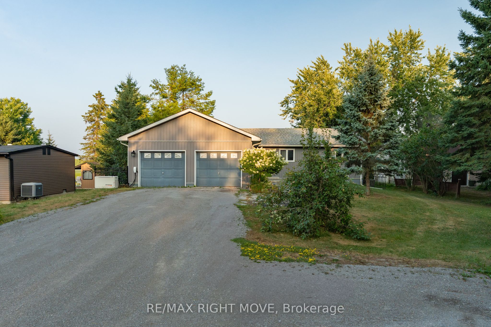 35 Cedar Bay Road, Kawartha Lakes, On L0k 1b0