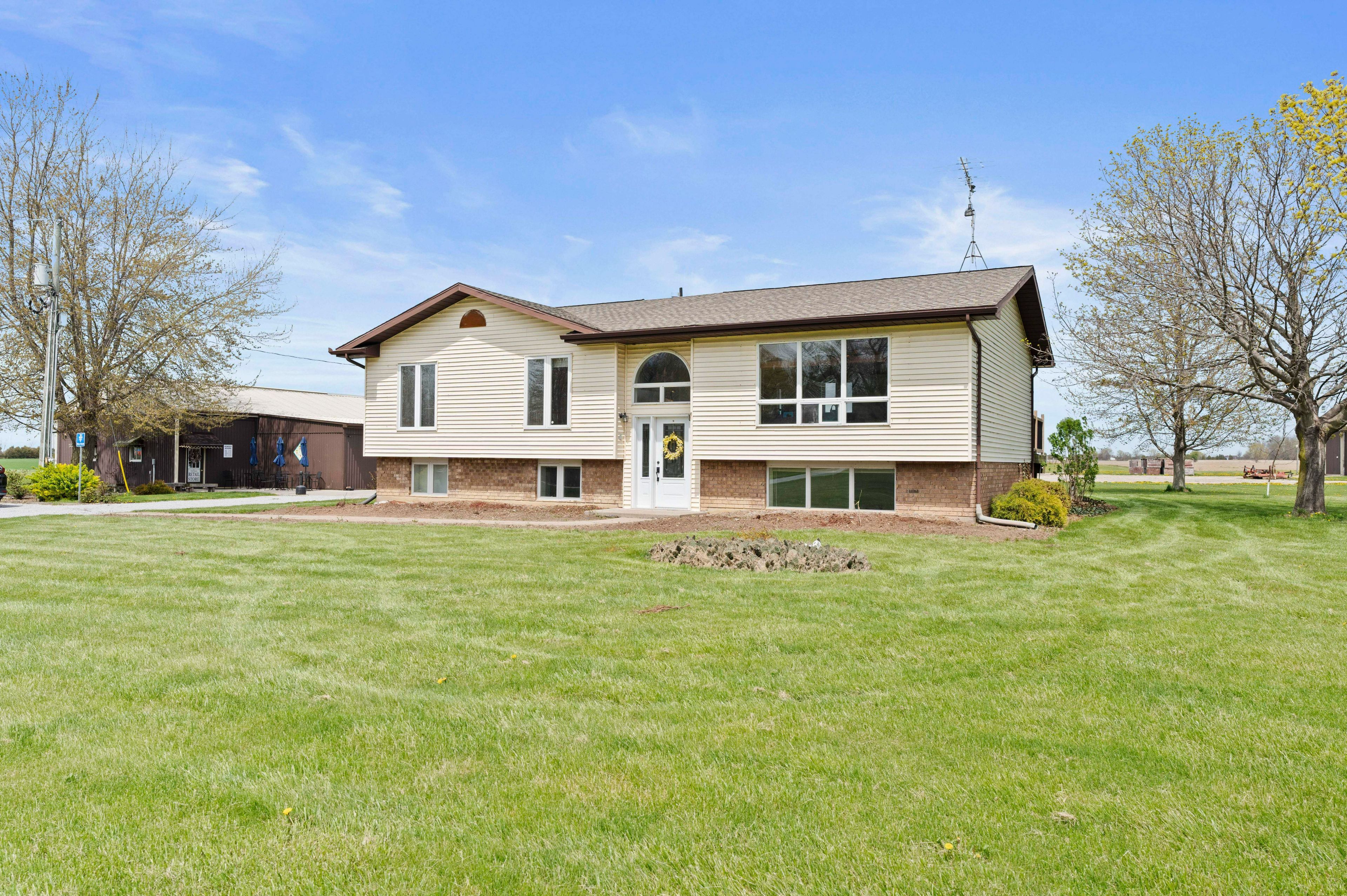 410 County Rd 50 Road W, Essex, On N0r 1g0