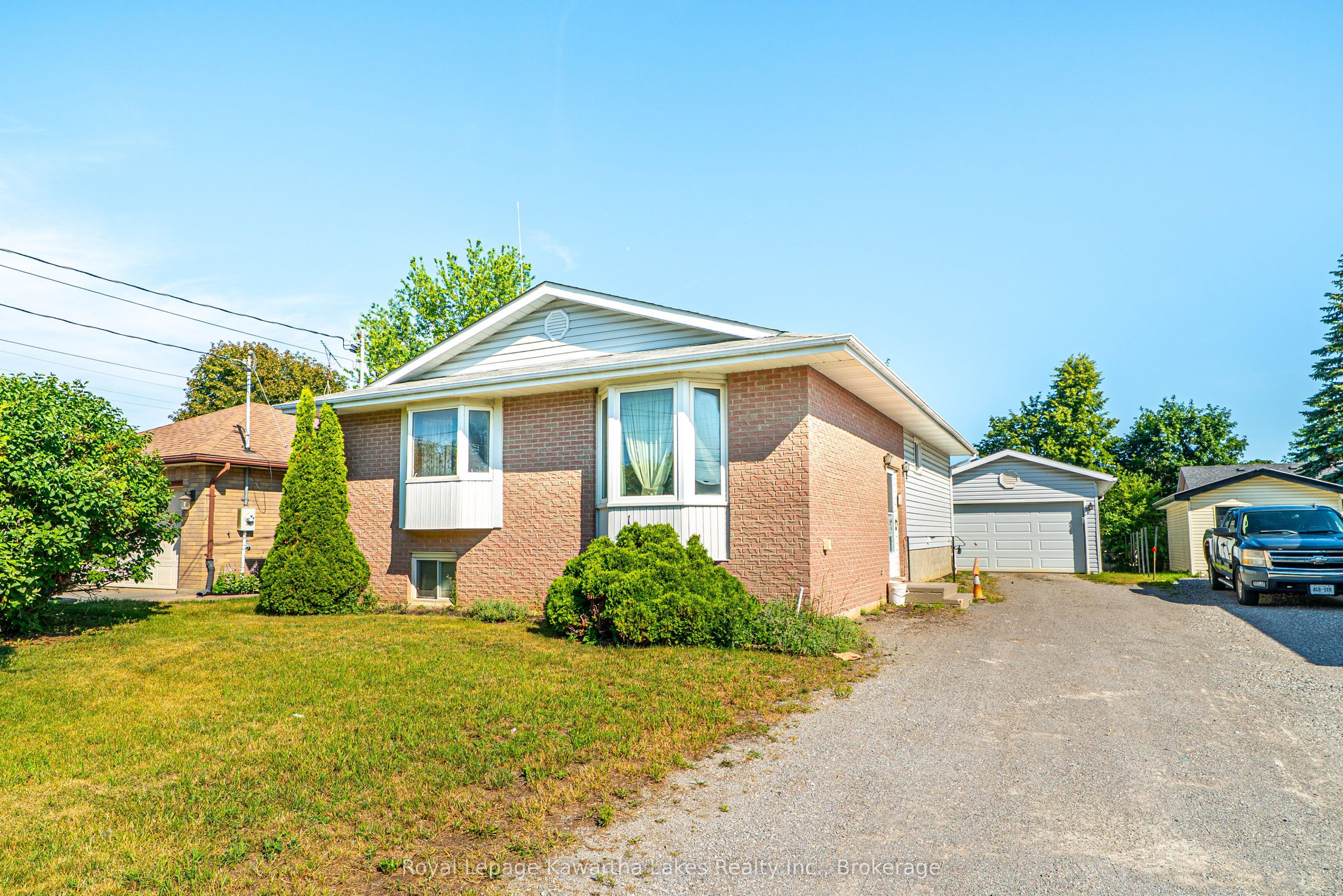 182 Colborne Street W, Kawartha Lakes, On K9v 6a1