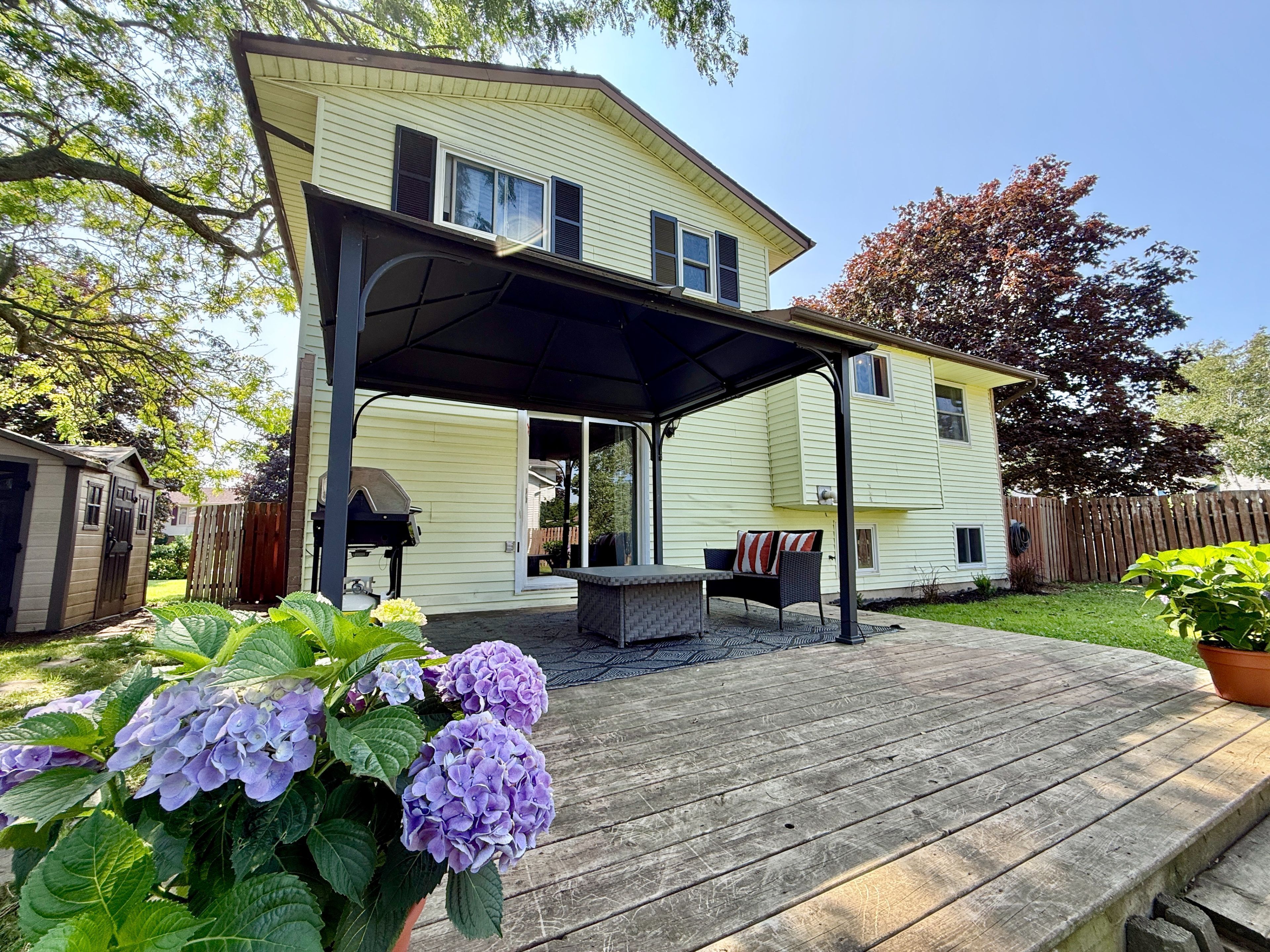 66 Nicholson Crescent, Loyalist, On K7n 1x1