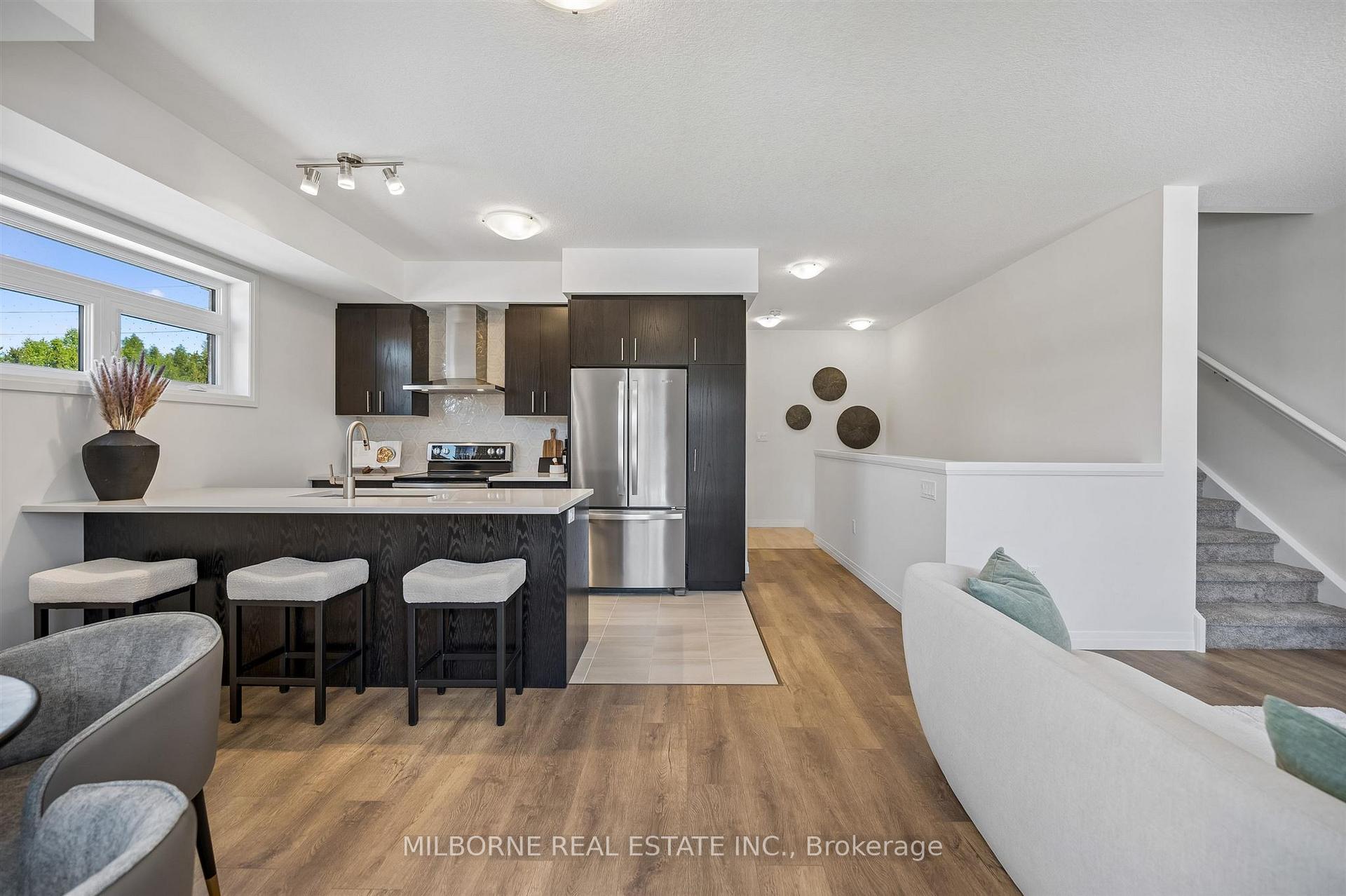 36 Thatcher Drive, Guelph, On N1l 0r8
