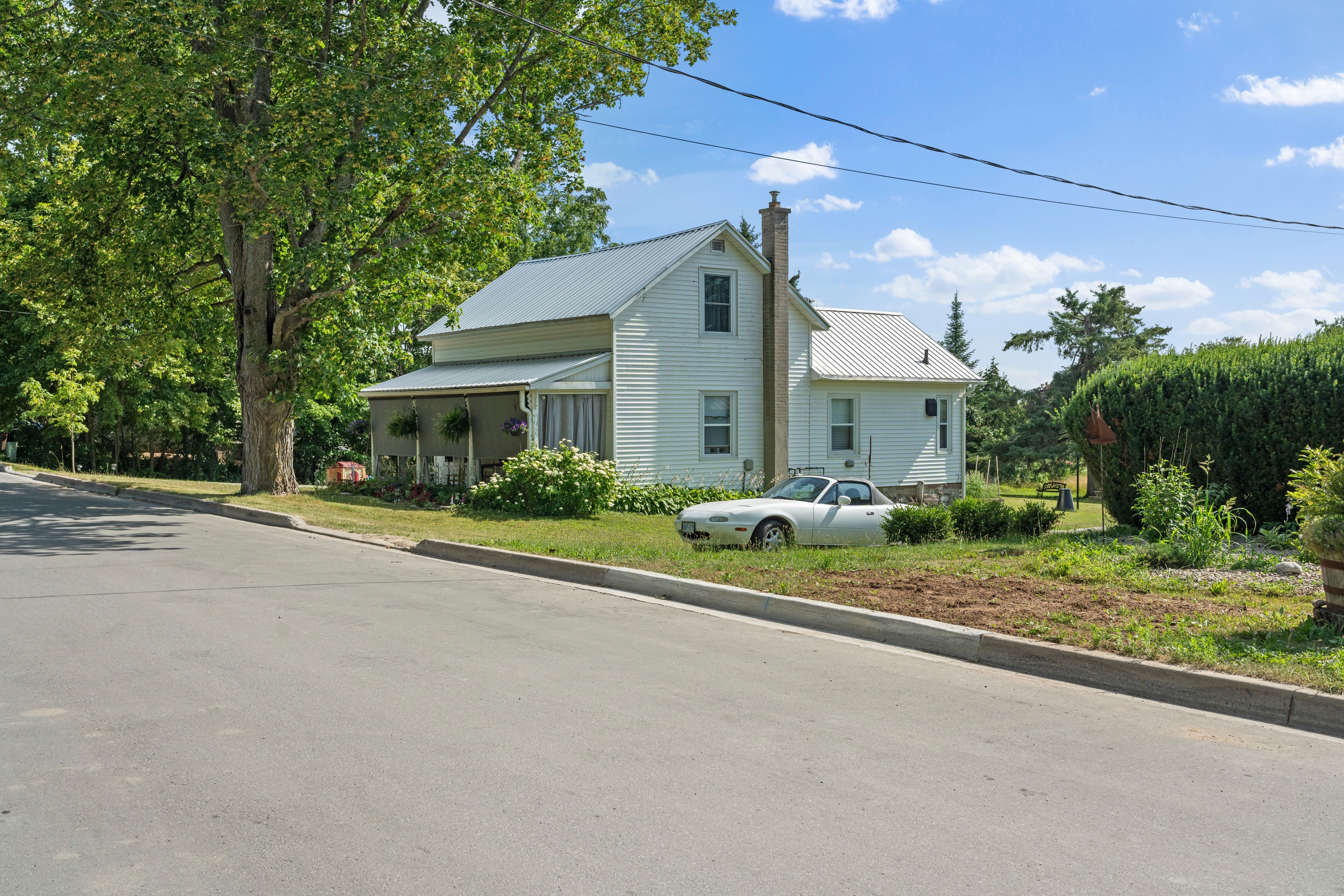 27 Prospect Street, Selwyn, On K0l 2h0